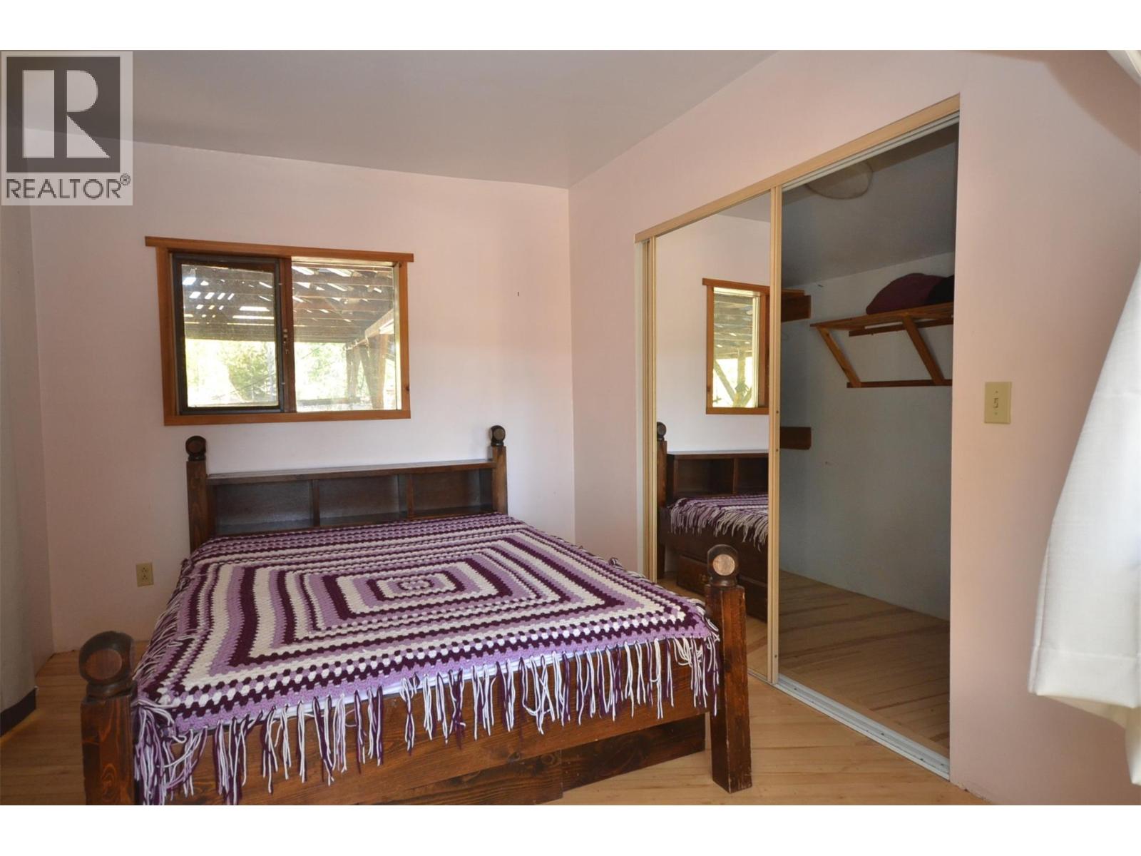 1538 CREIGHTON VALLEY ROAD - 72