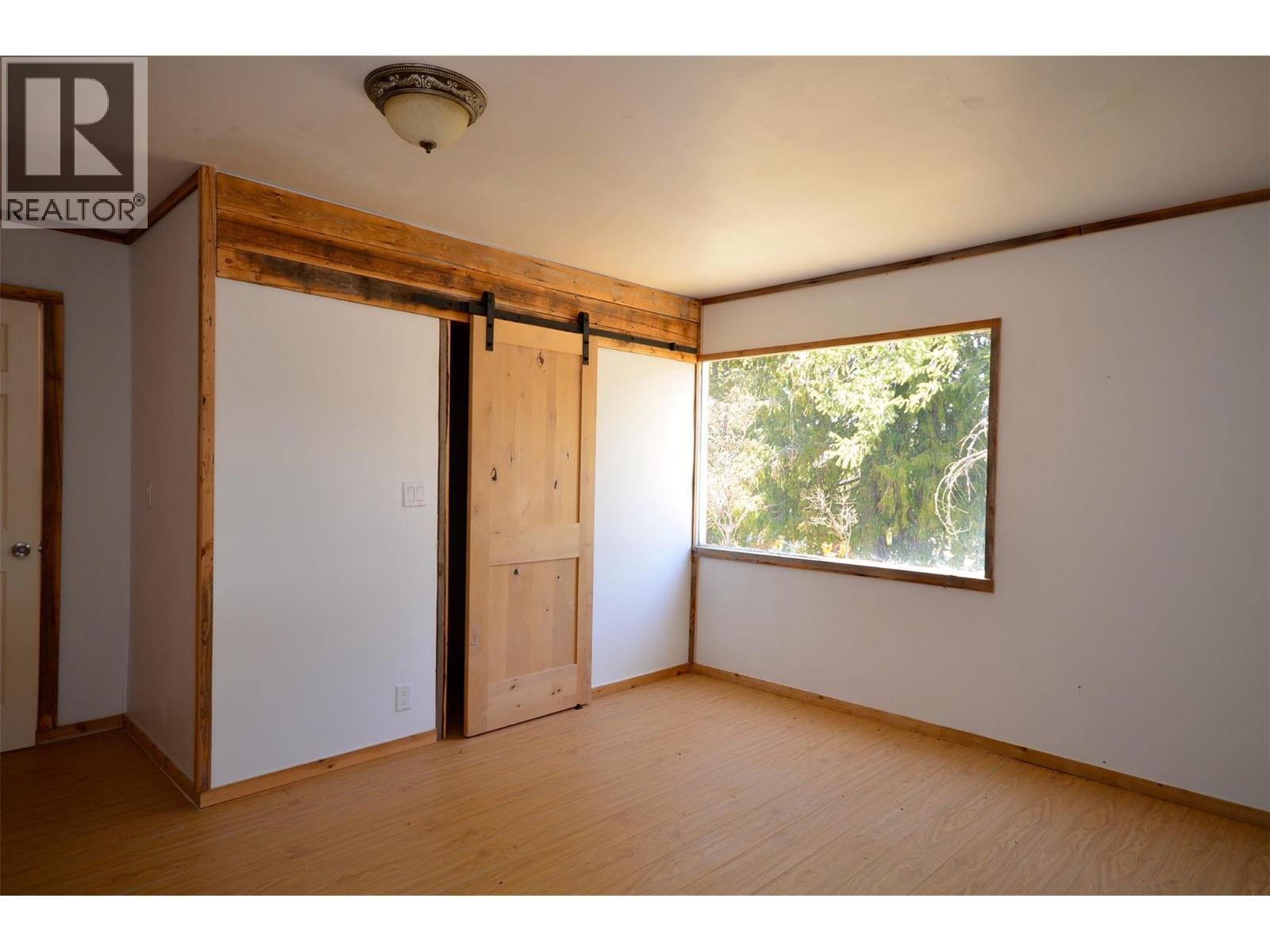 1538 Creighton Valley Road - 57