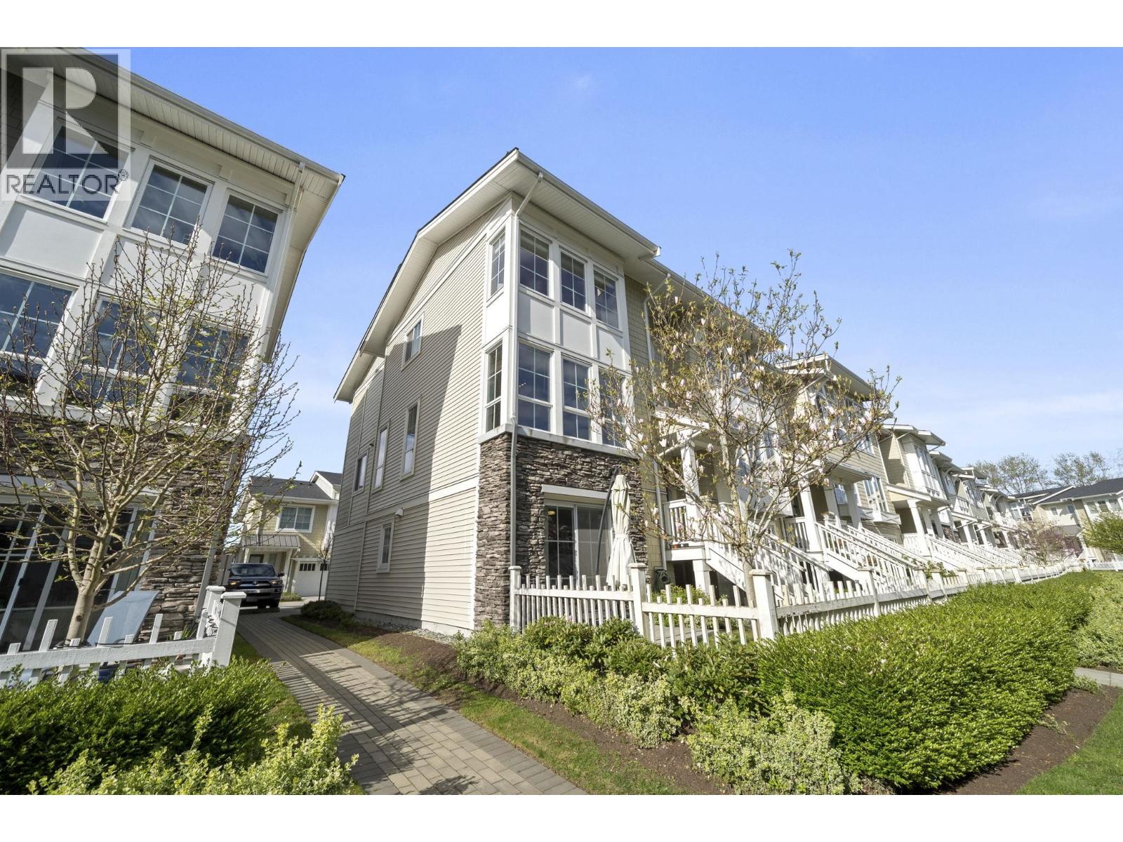 #67-5551 ADMIRAL Way, Delta