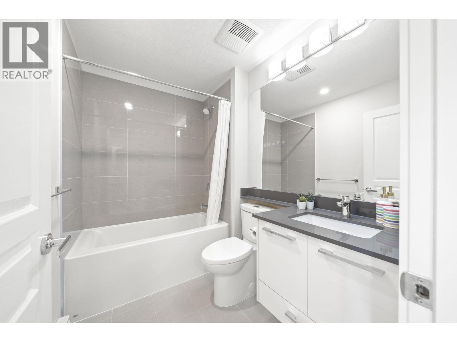 #67-5551 ADMIRAL Way, Delta