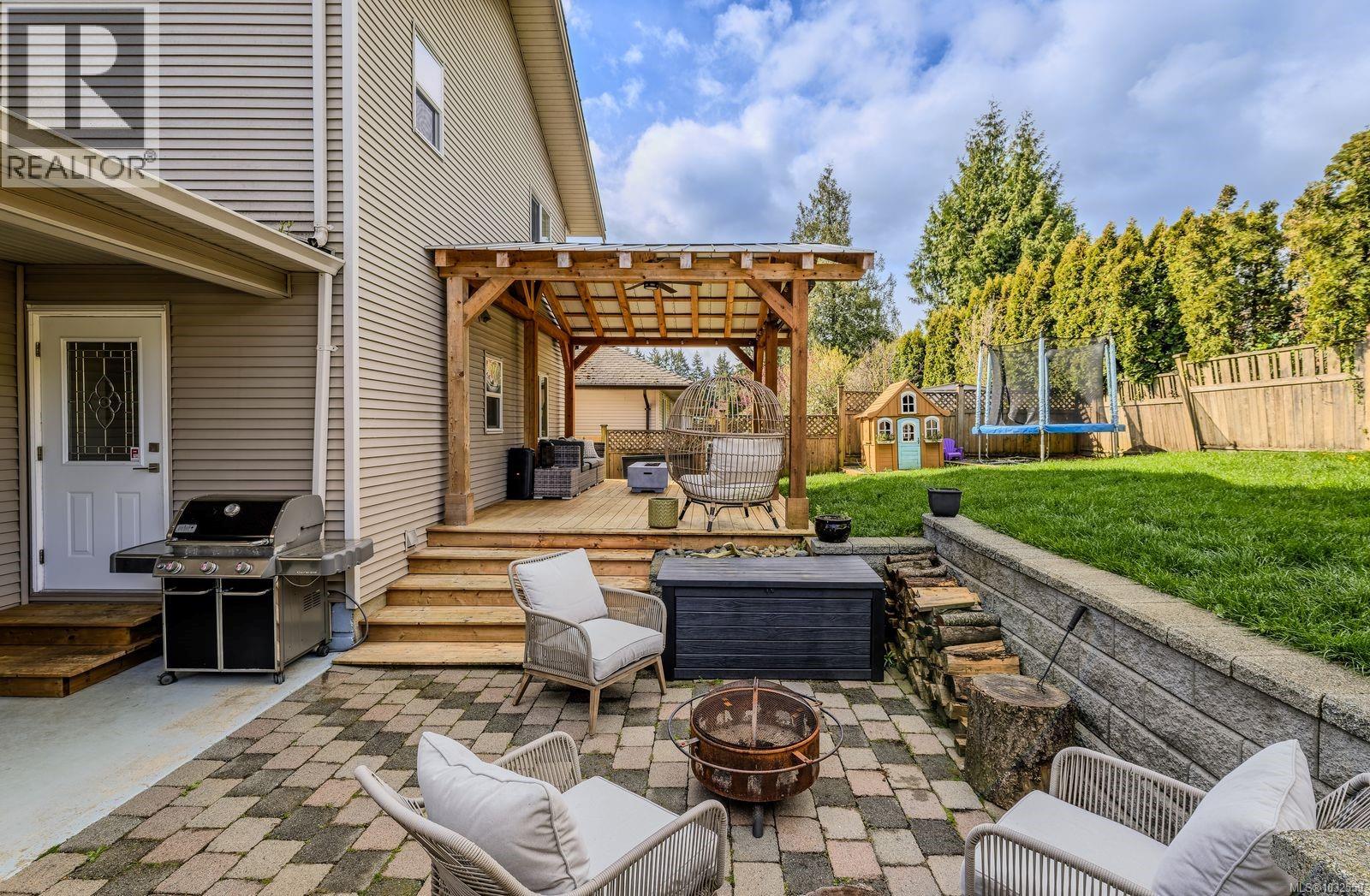 261 Applegreen Ave, Nanaimo