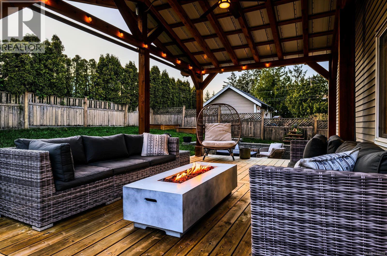 261 Applegreen Ave, Nanaimo