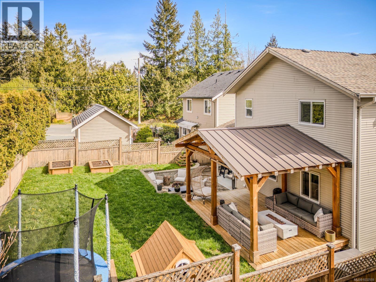 261 Applegreen Ave, Nanaimo