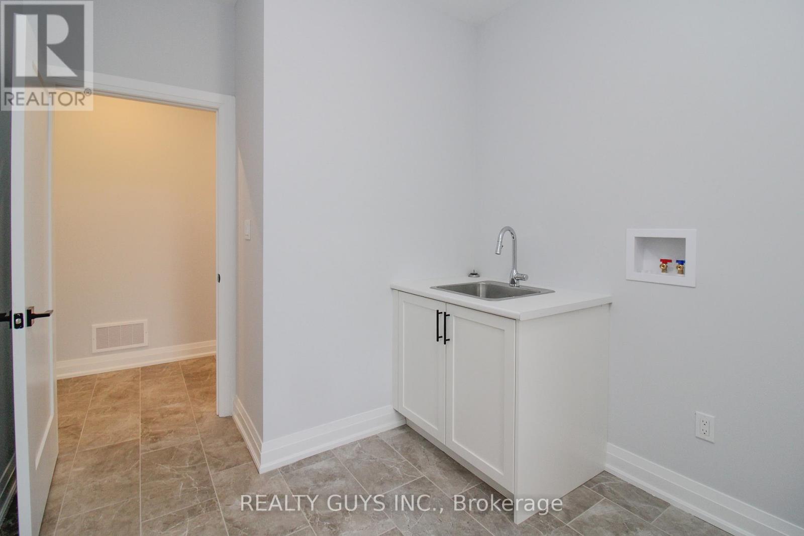 2418 GWENDOLYN COURT - 32