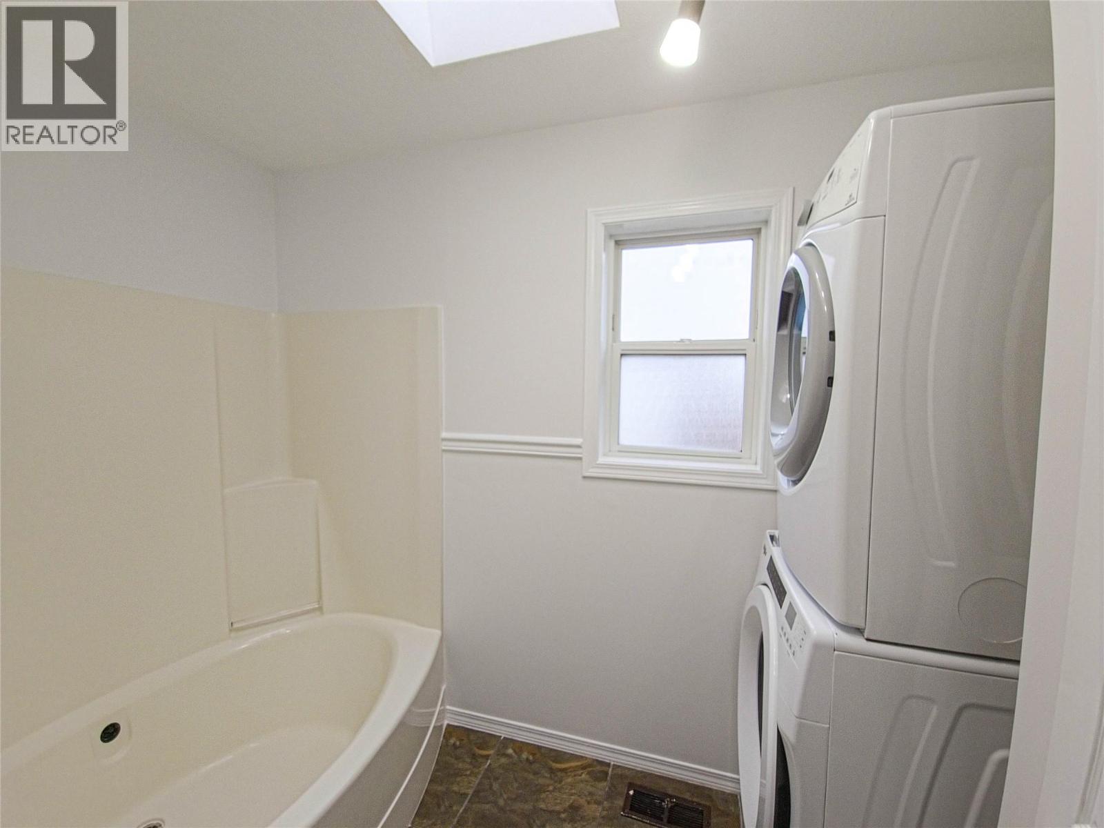  1605 15 Avenue, Vernon