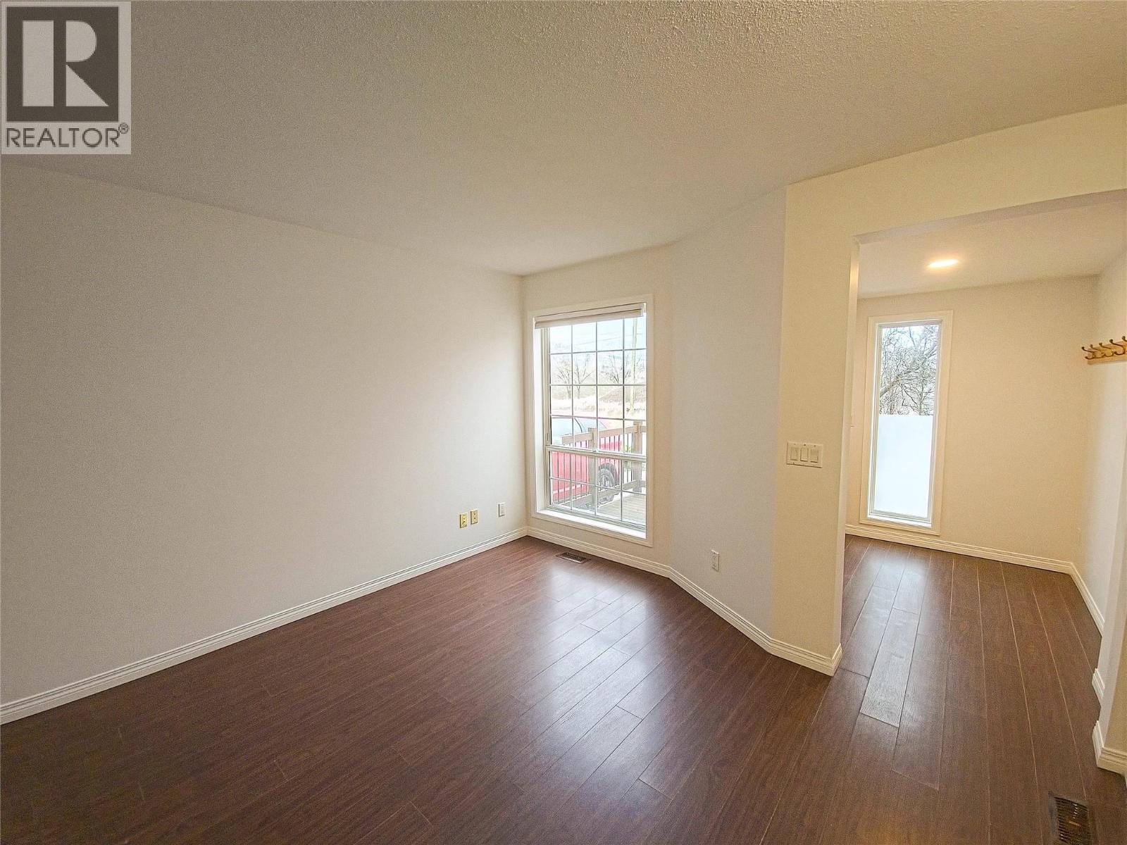  1605 15 Avenue, Vernon
