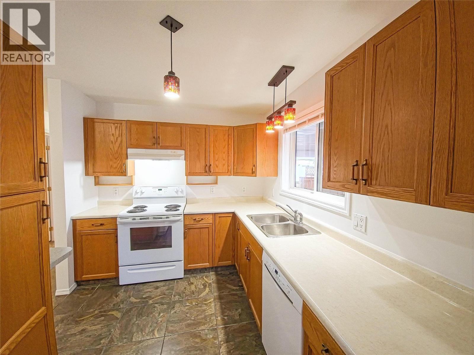  1605 15 Avenue, Vernon