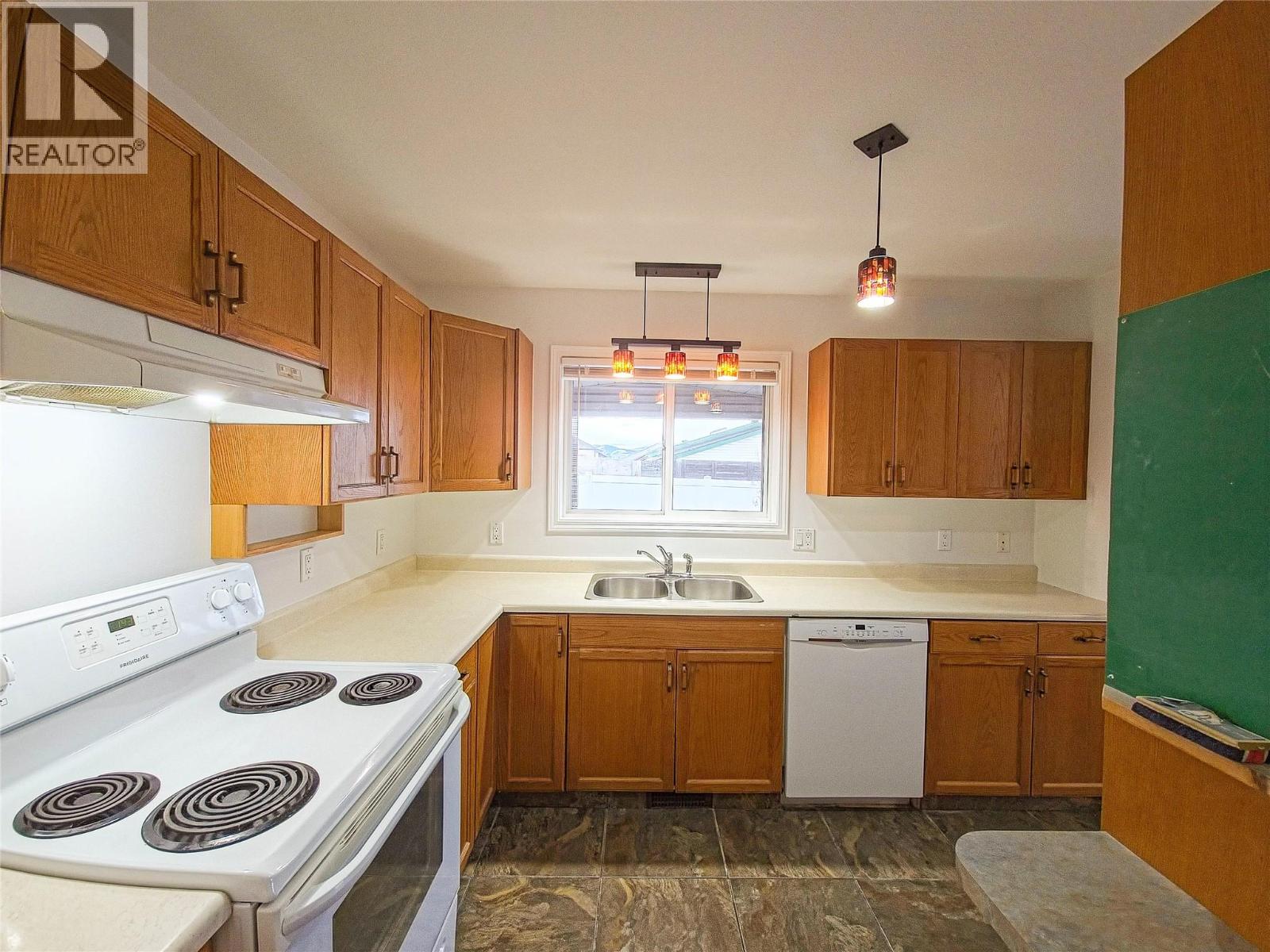  1605 15 Avenue, Vernon