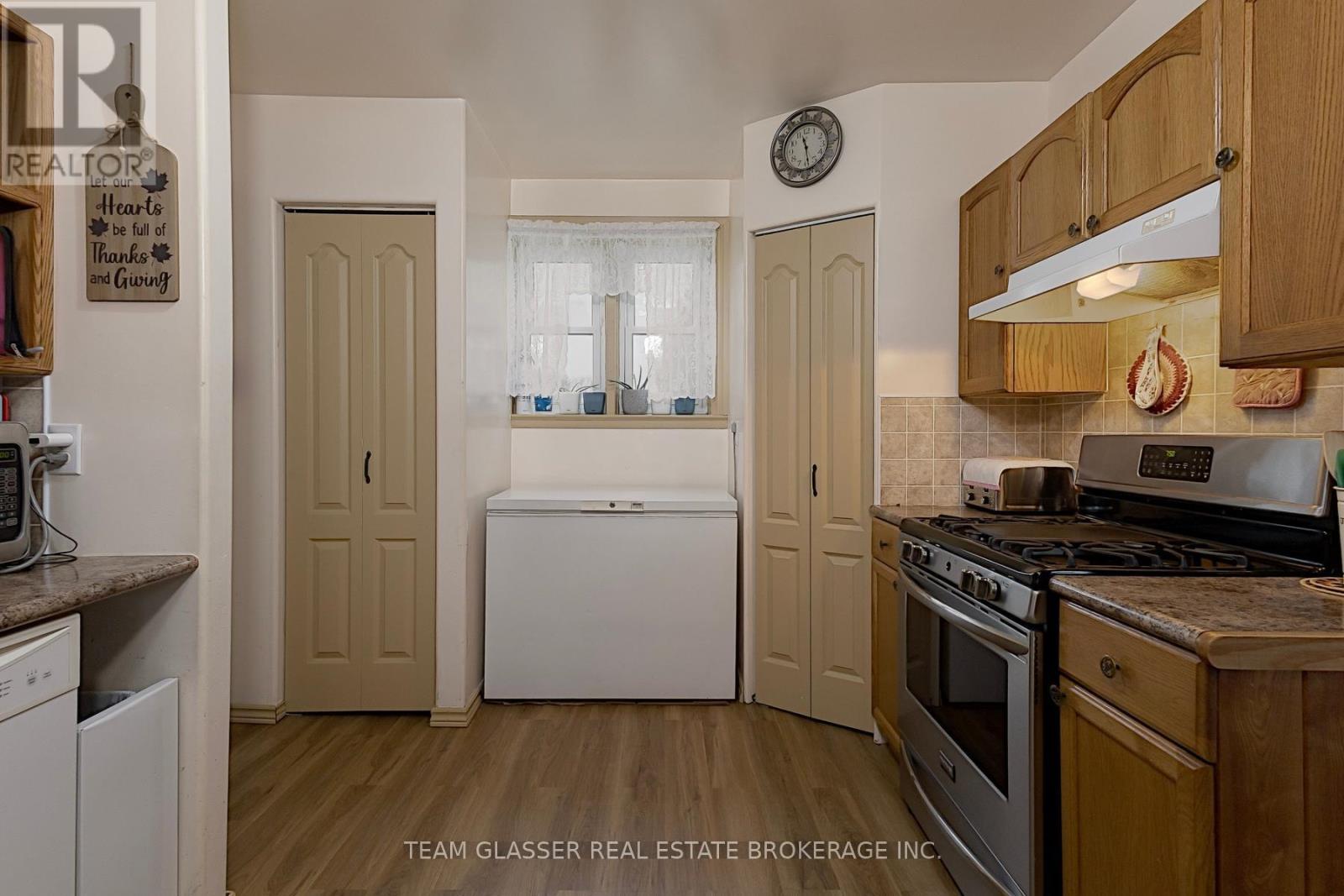 53216 NOVA SCOTIA LINE E Property Photo