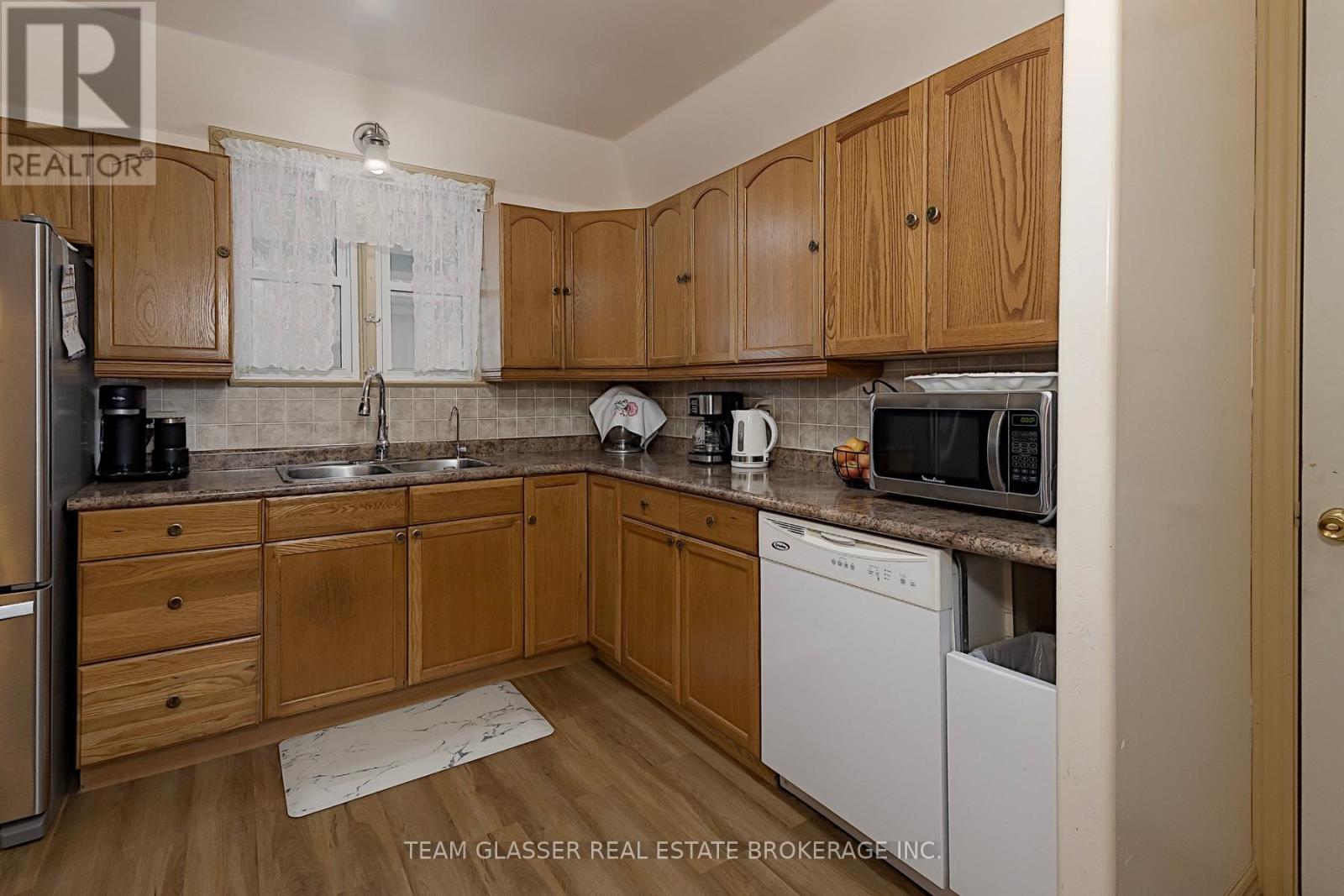 53216 NOVA SCOTIA LINE E Property Photo