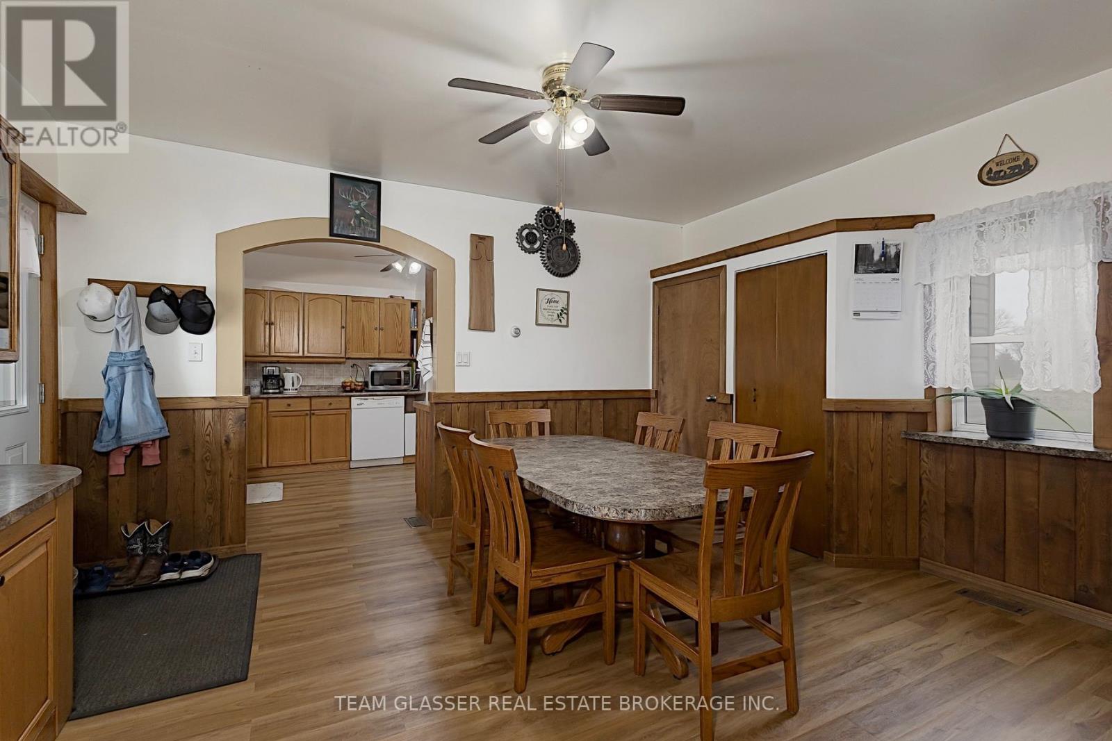 53216 NOVA SCOTIA LINE E Property Photo