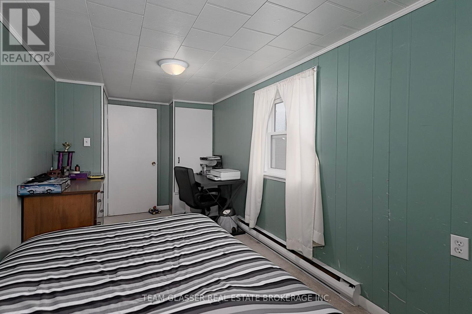 53216 NOVA SCOTIA LINE E Property Photo