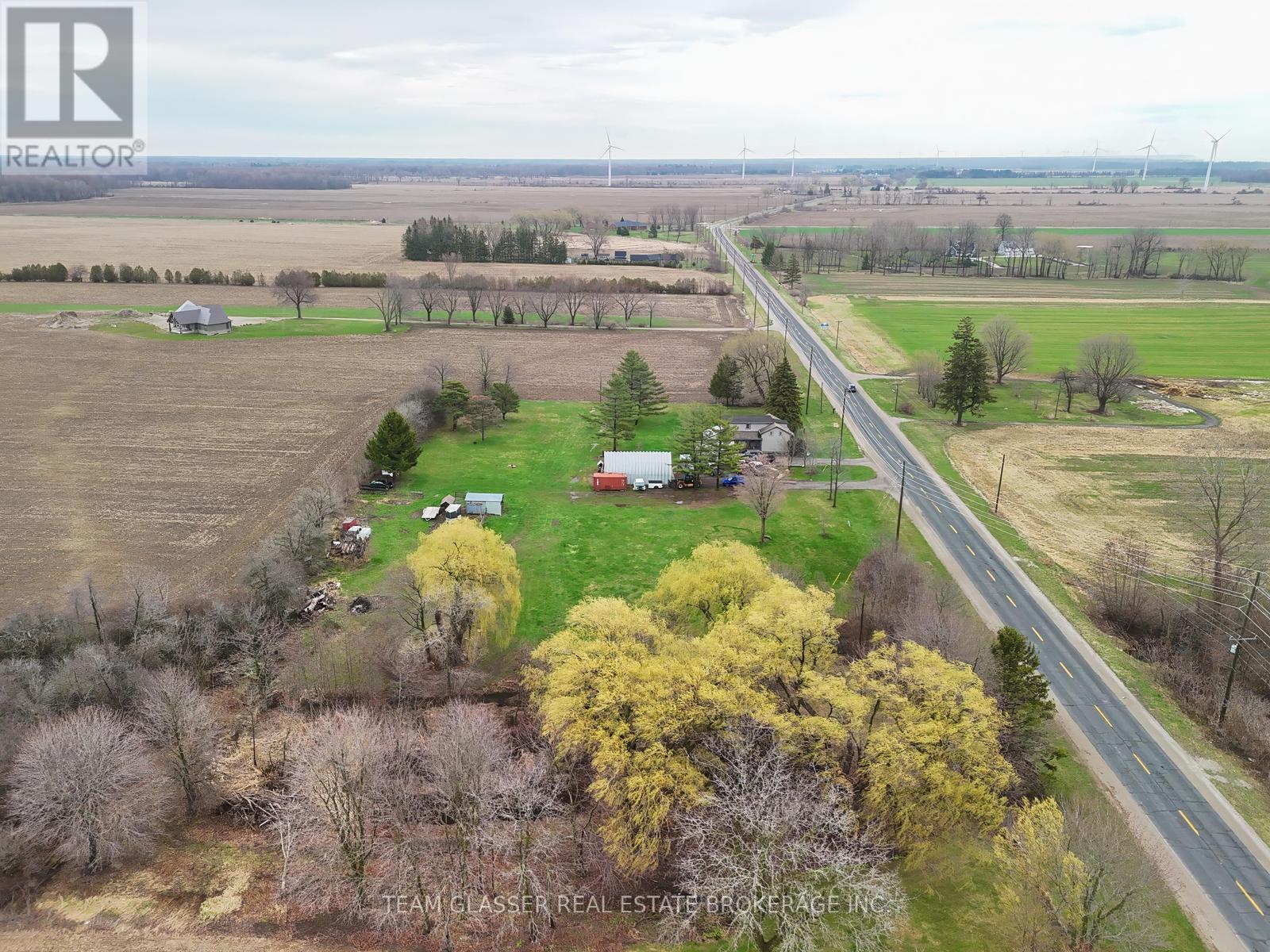 53216 NOVA SCOTIA LINE E Property Photo