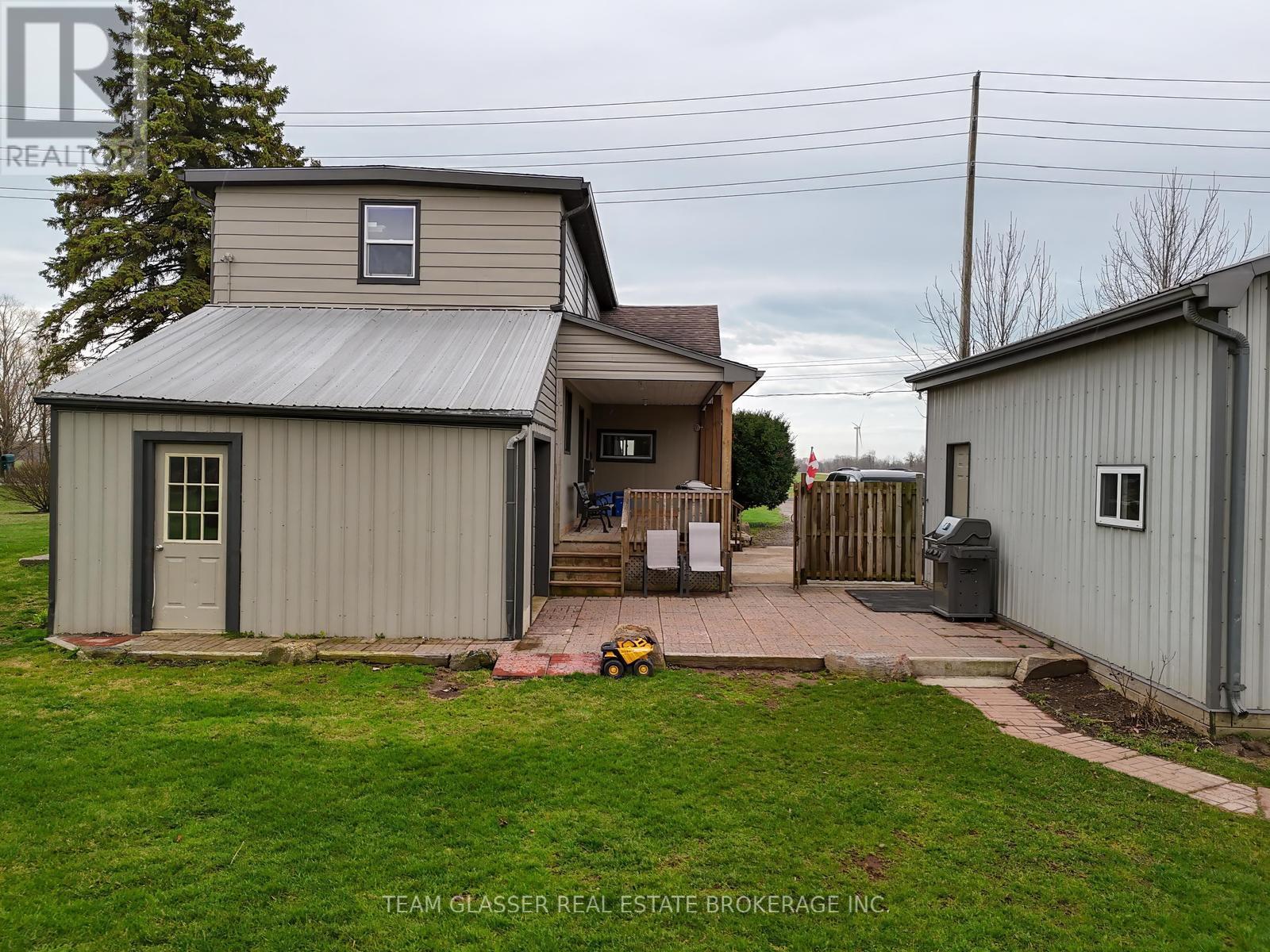 53216 NOVA SCOTIA LINE E Property Photo