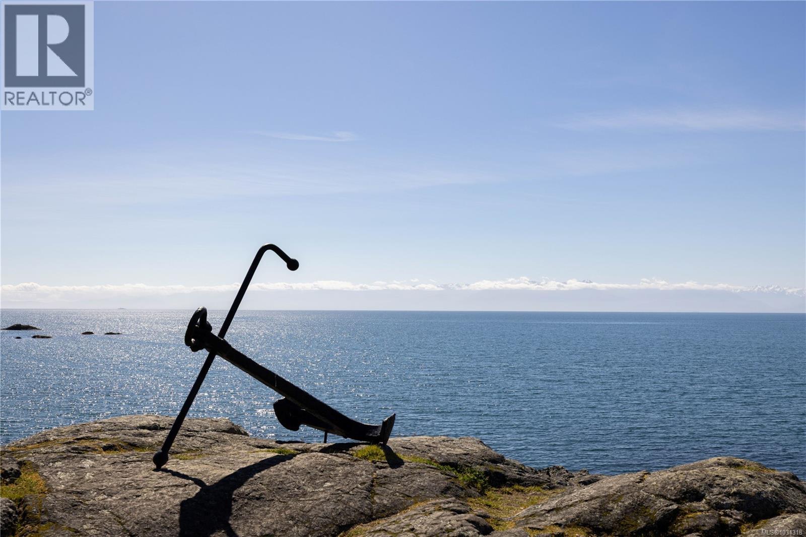 207 427 Lampson Street, Esquimalt