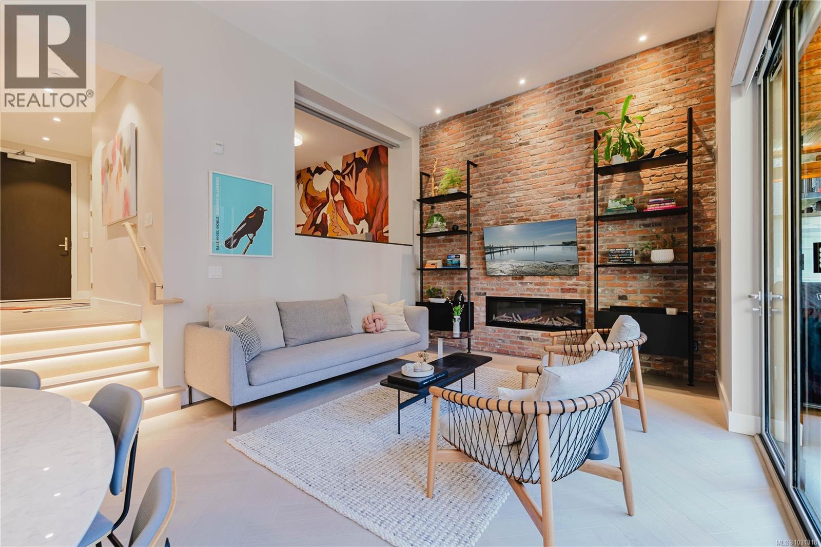 207 427 Lampson Street, Esquimalt