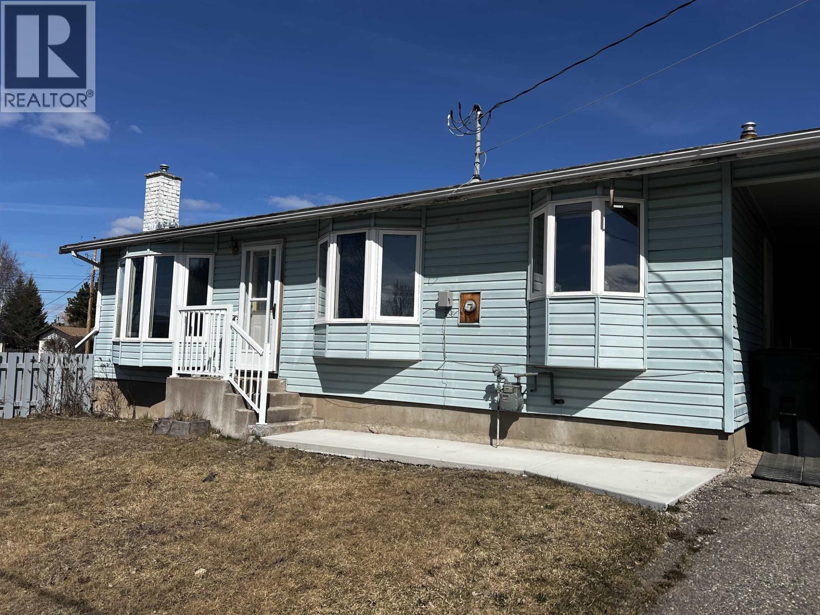 430 ENDAKO PLACE, Fraser Lake