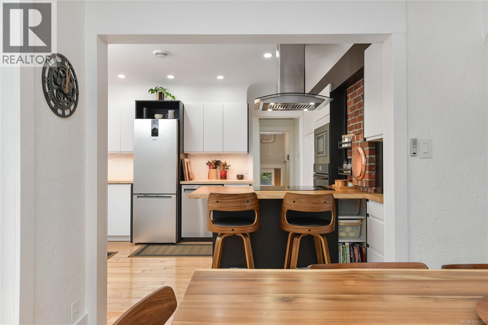  3528 Richmond Road, Saanich