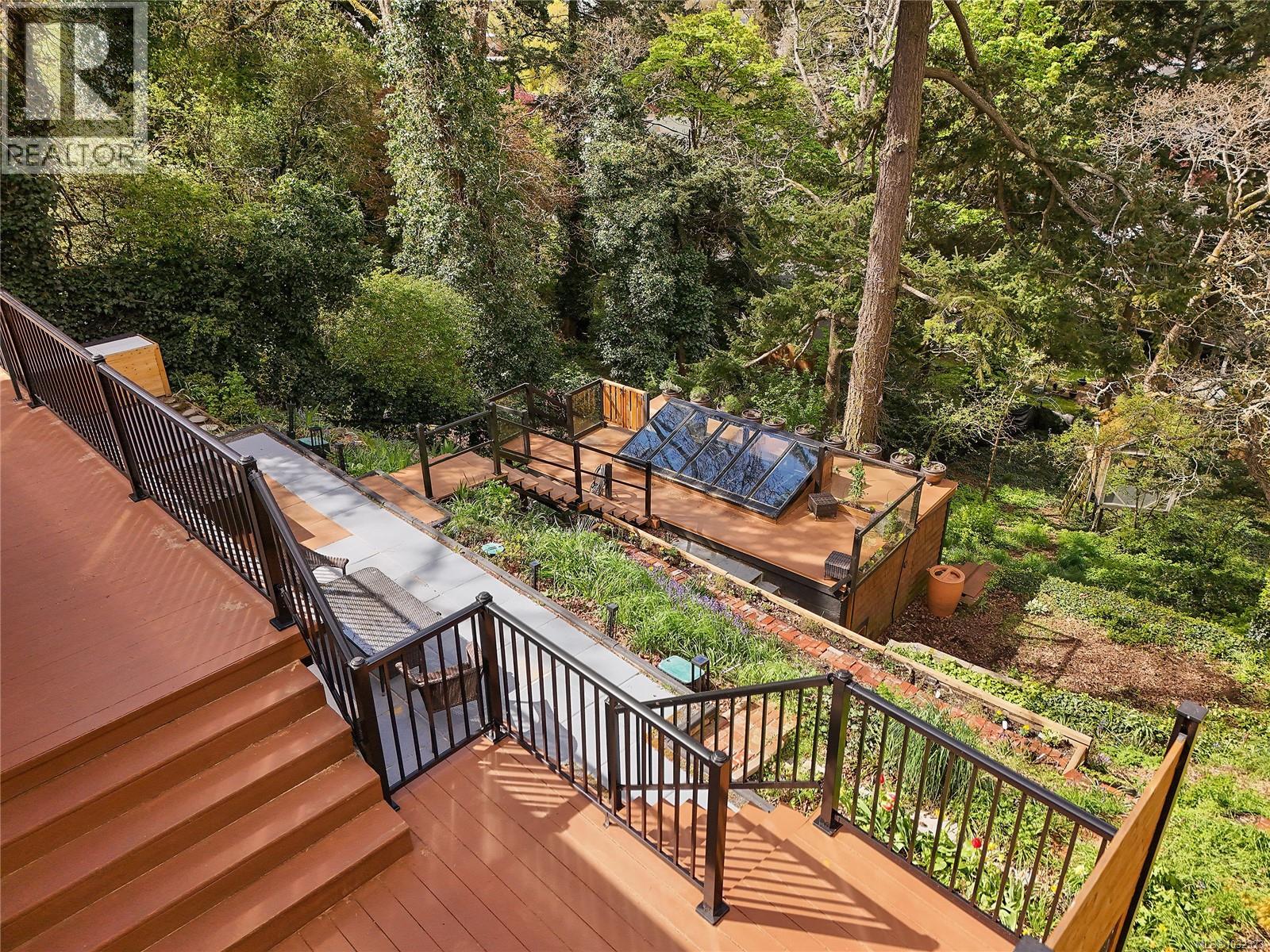  3528 Richmond Road, Saanich