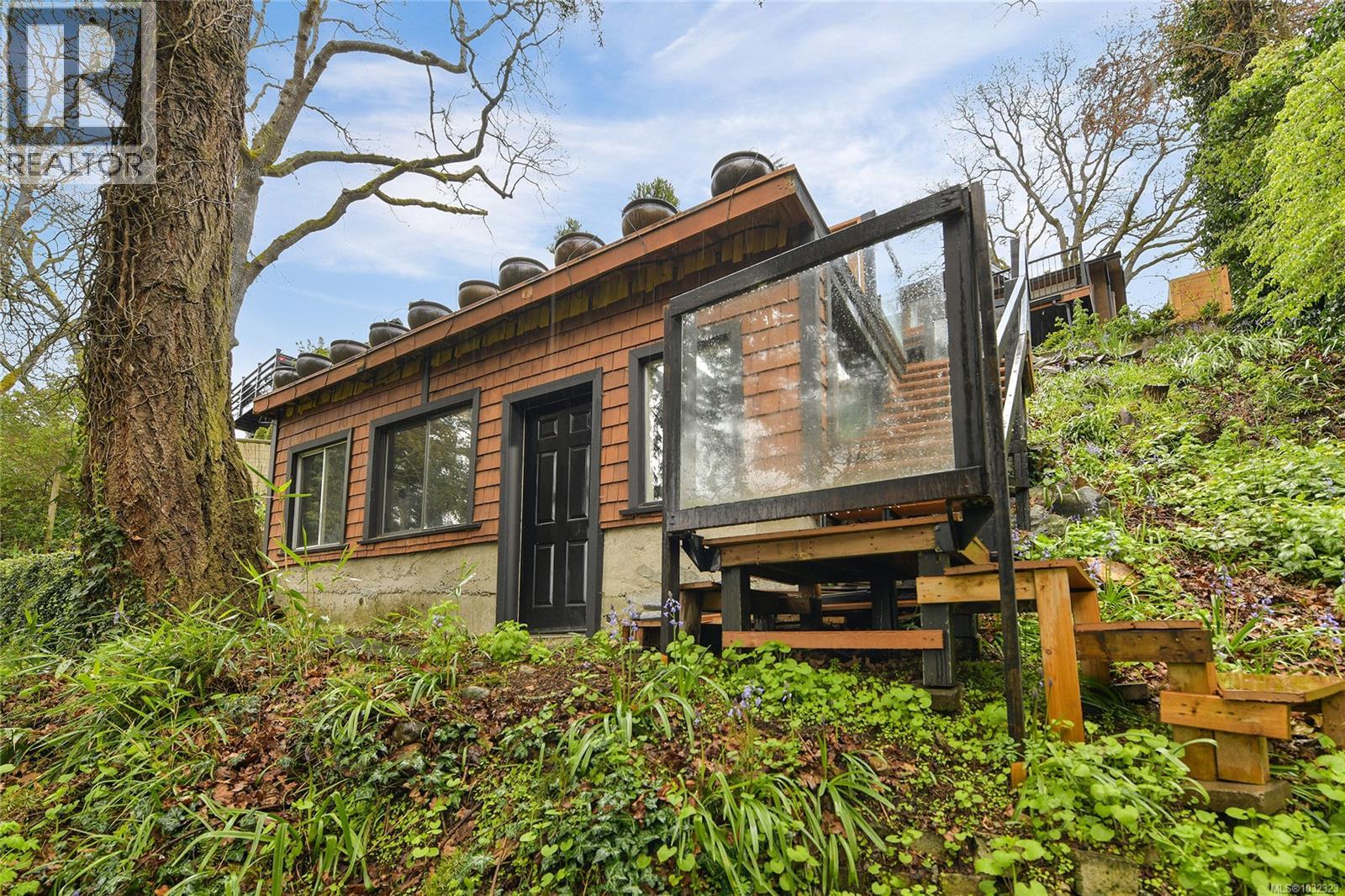  3528 Richmond Road, Saanich