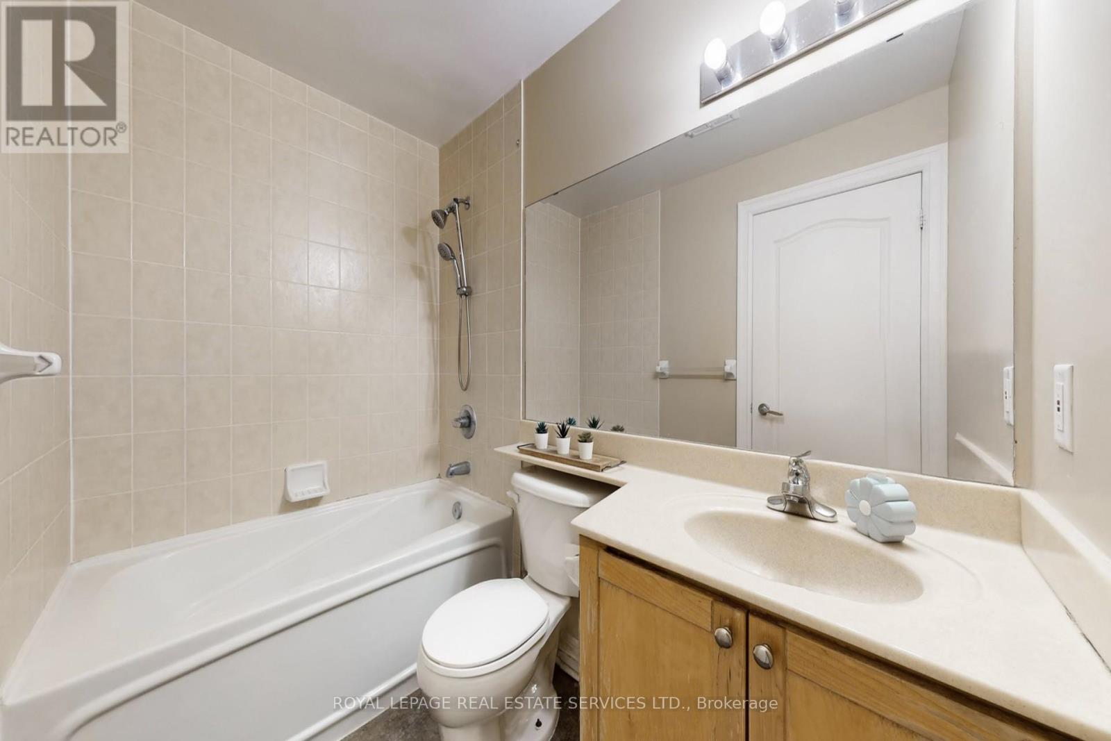 2505 - 1 ELM DRIVE W — photo 23