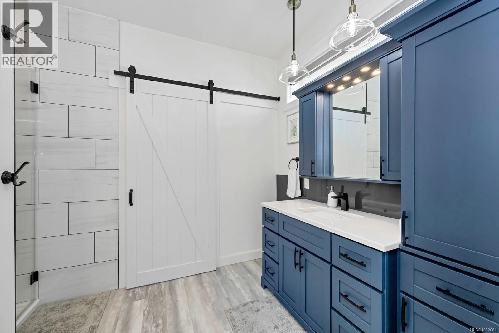 141 Castle Pl - 25
