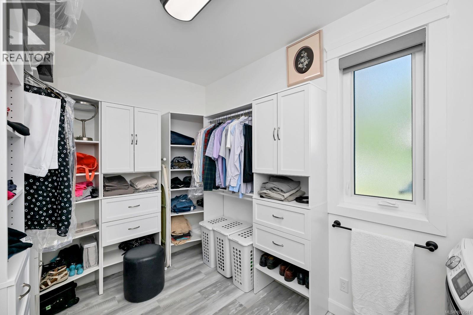  141 Castle Place, Duncan