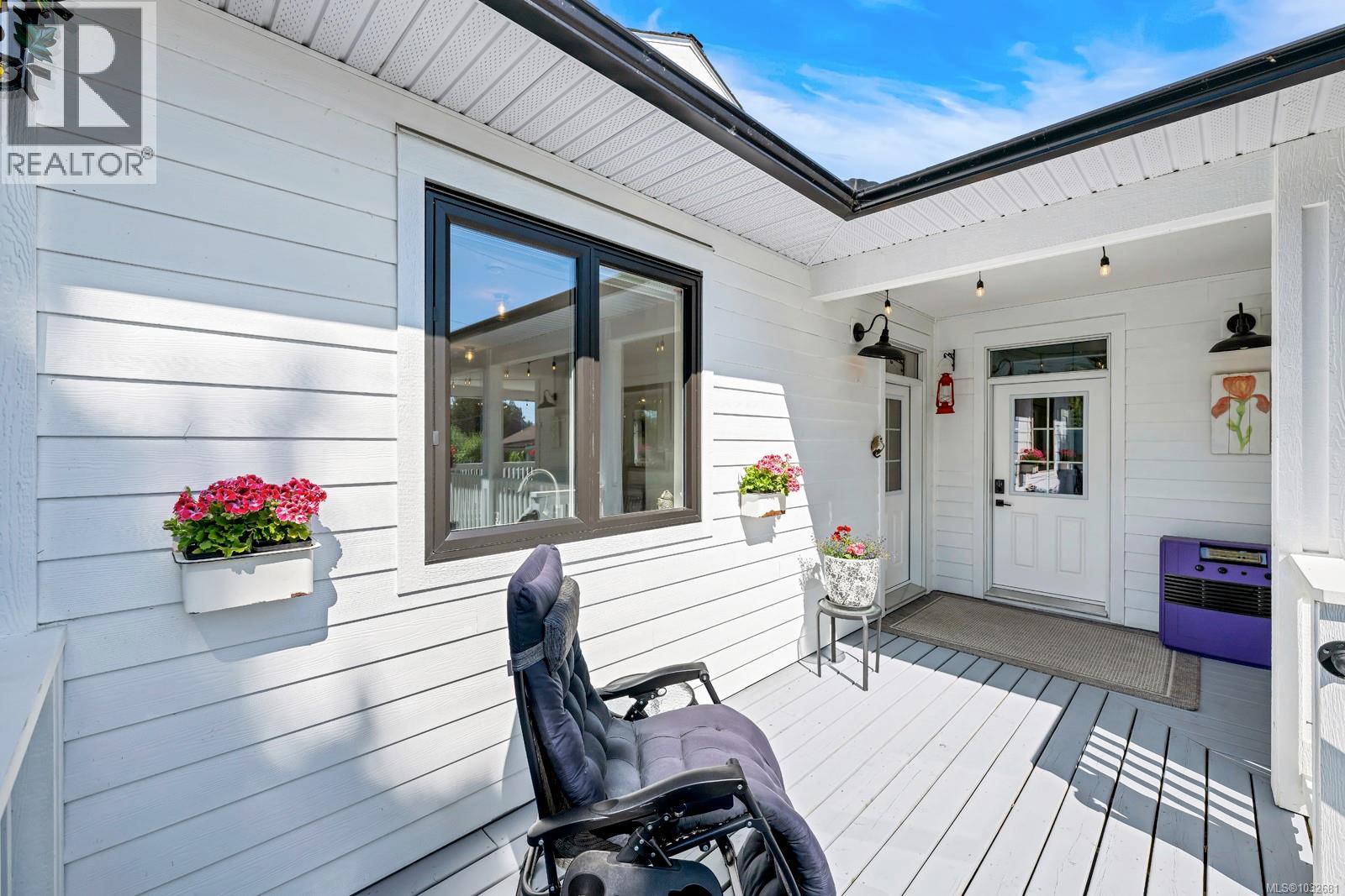 141 Castle Pl - 38