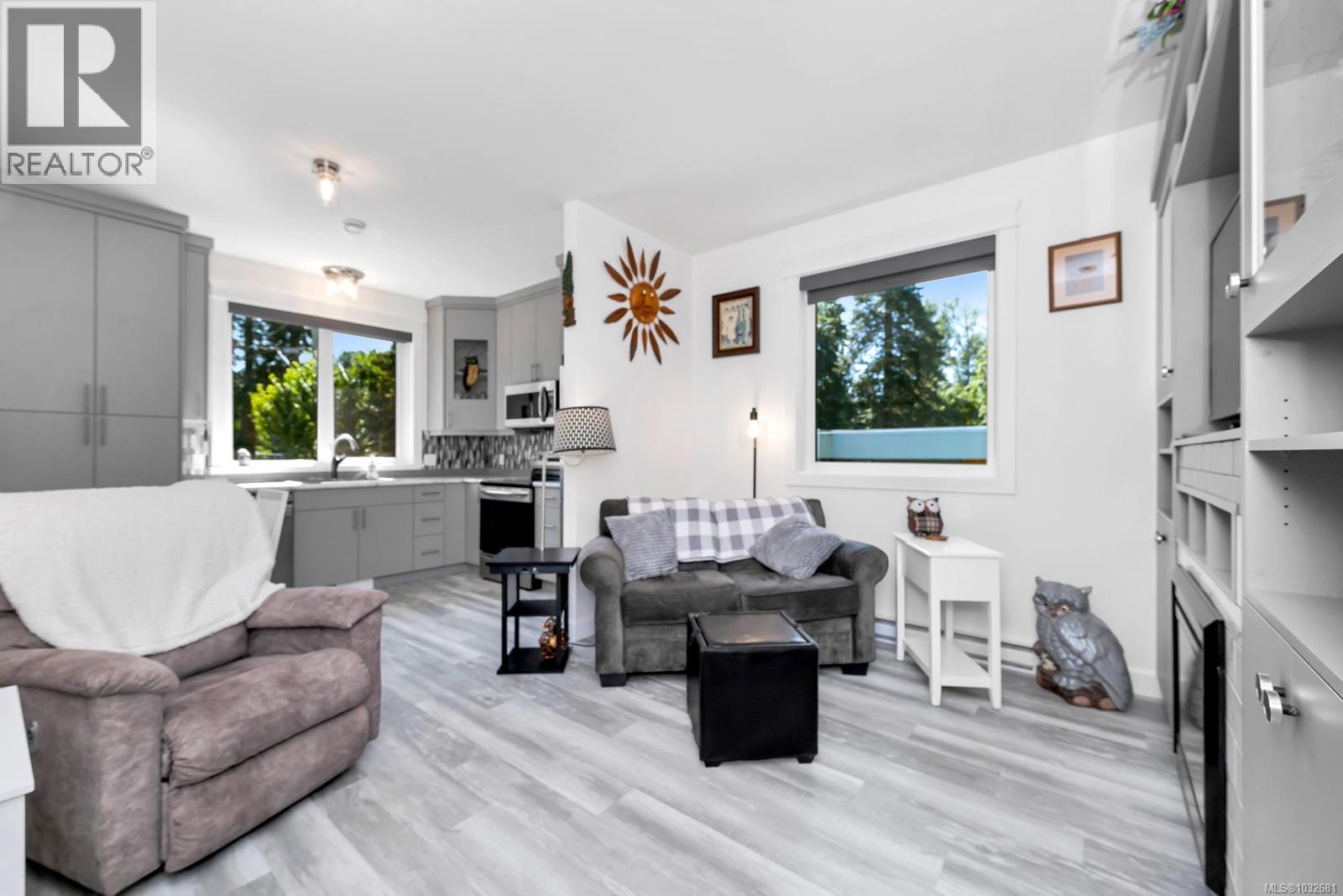  141 Castle Place, Duncan