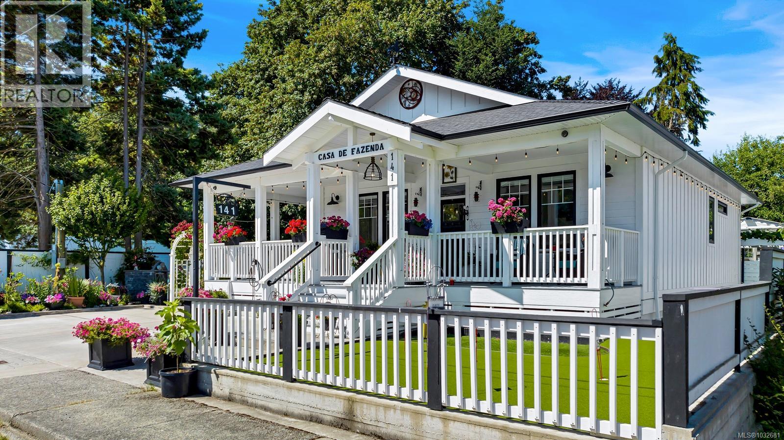  141 Castle Place, Duncan