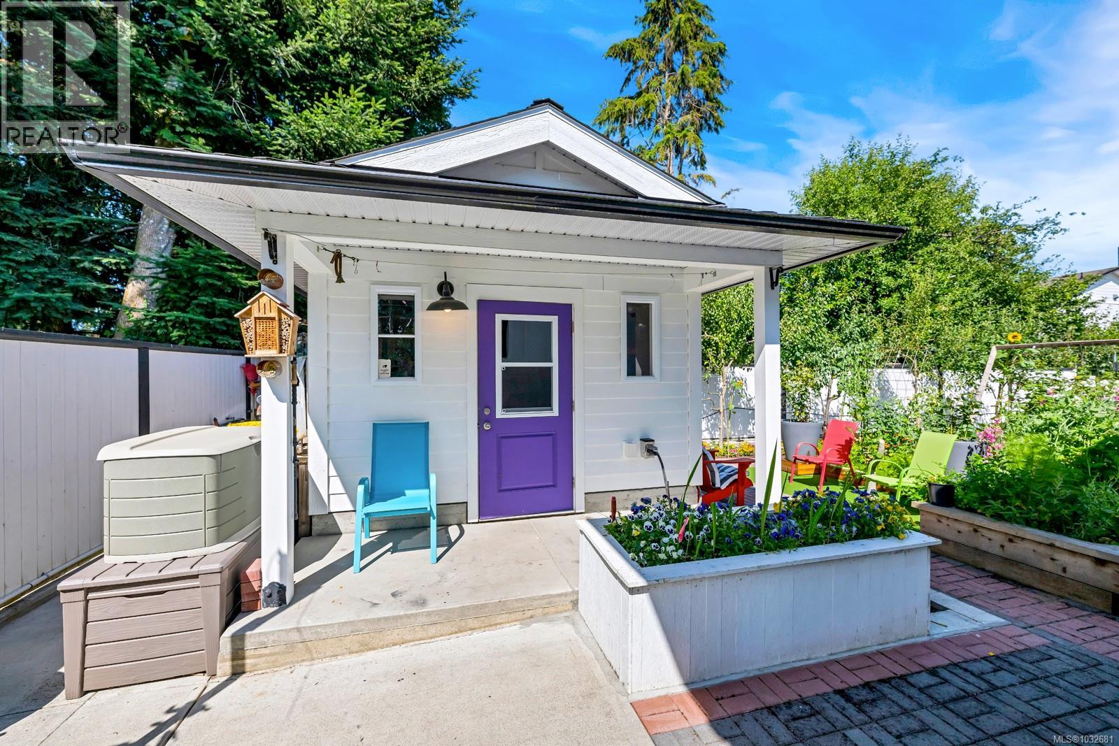  141 Castle Place, Duncan