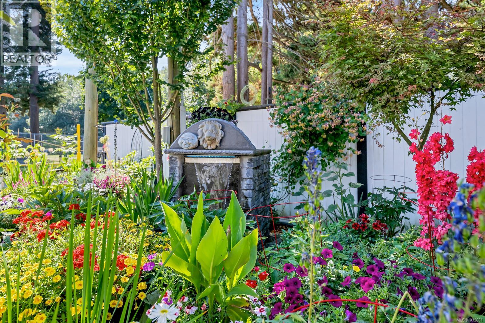  141 Castle Place, Duncan