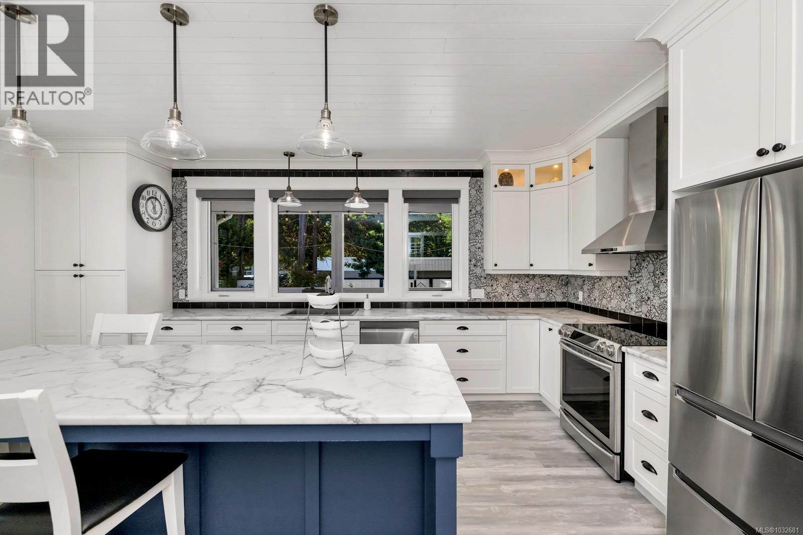  141 Castle Place, Duncan