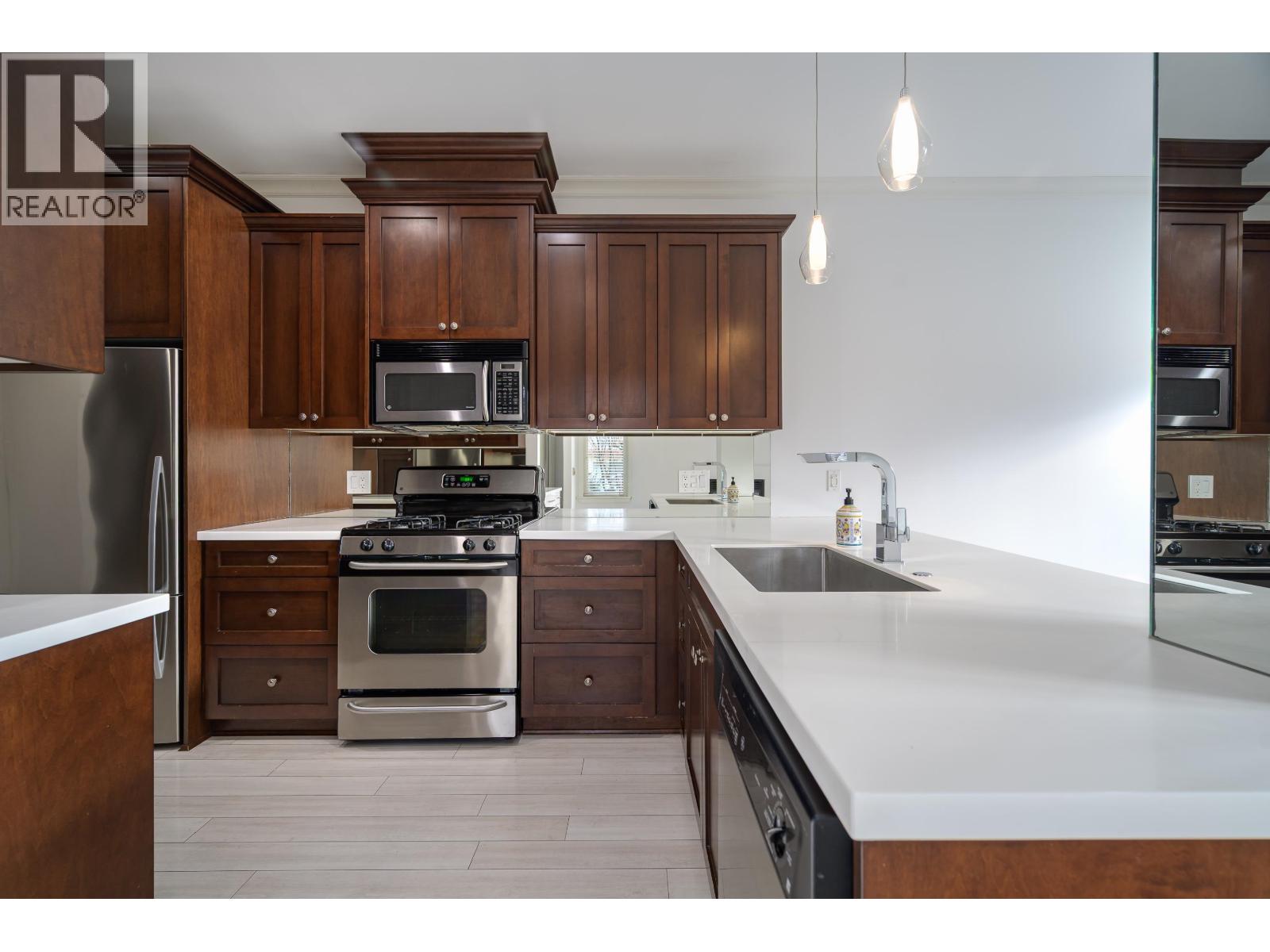 #9-4780 55B Street, Delta