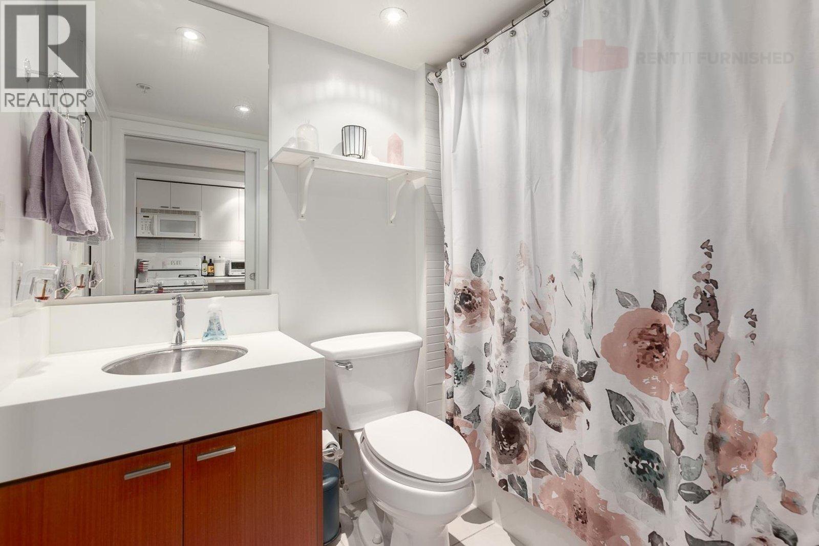 328 E 11TH AVENUE, Vancouver