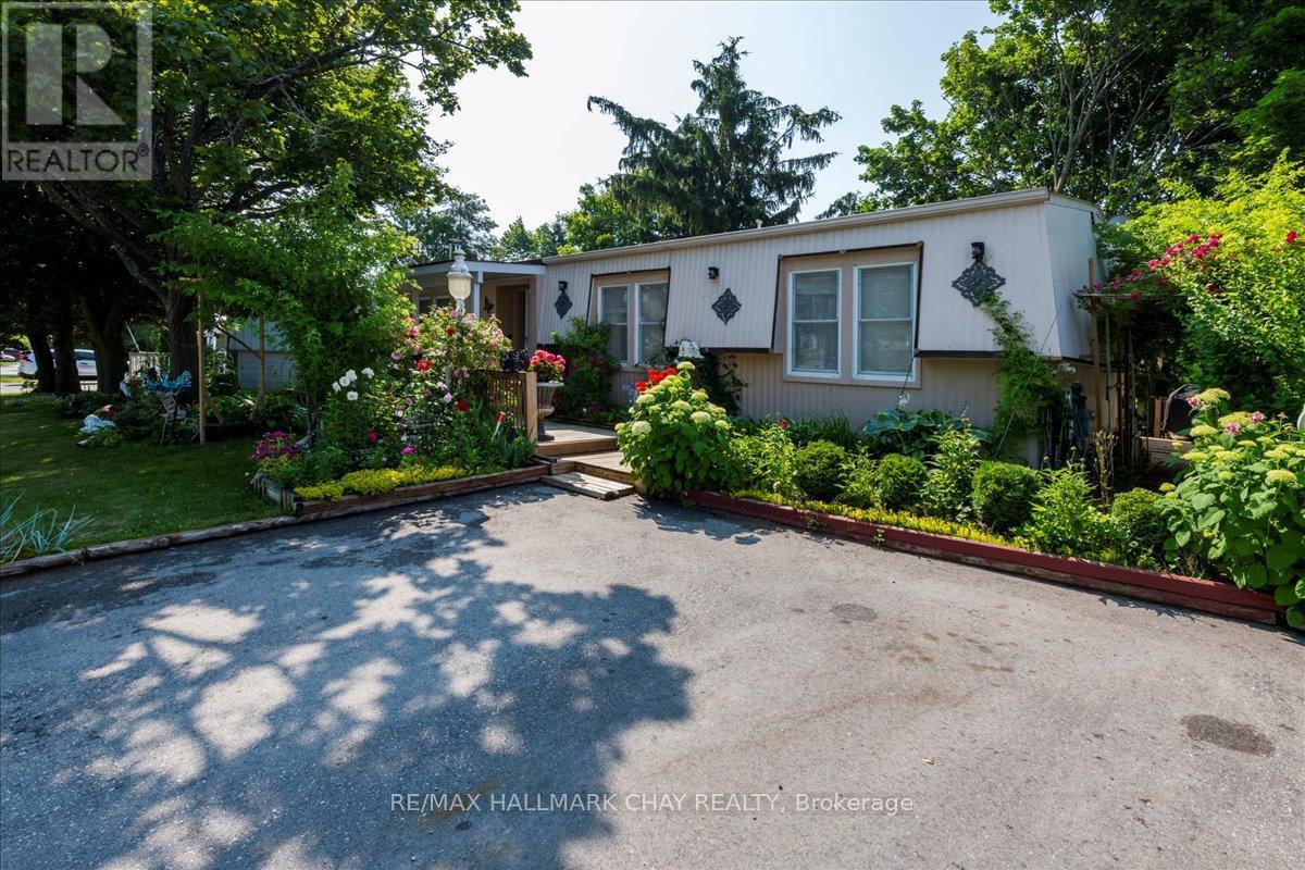 43 LINDEN LANE - 1