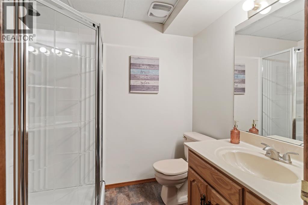 Single Family House Bungalow for Sale in  Hamilton Street NW St Andrews Heights Calgary 