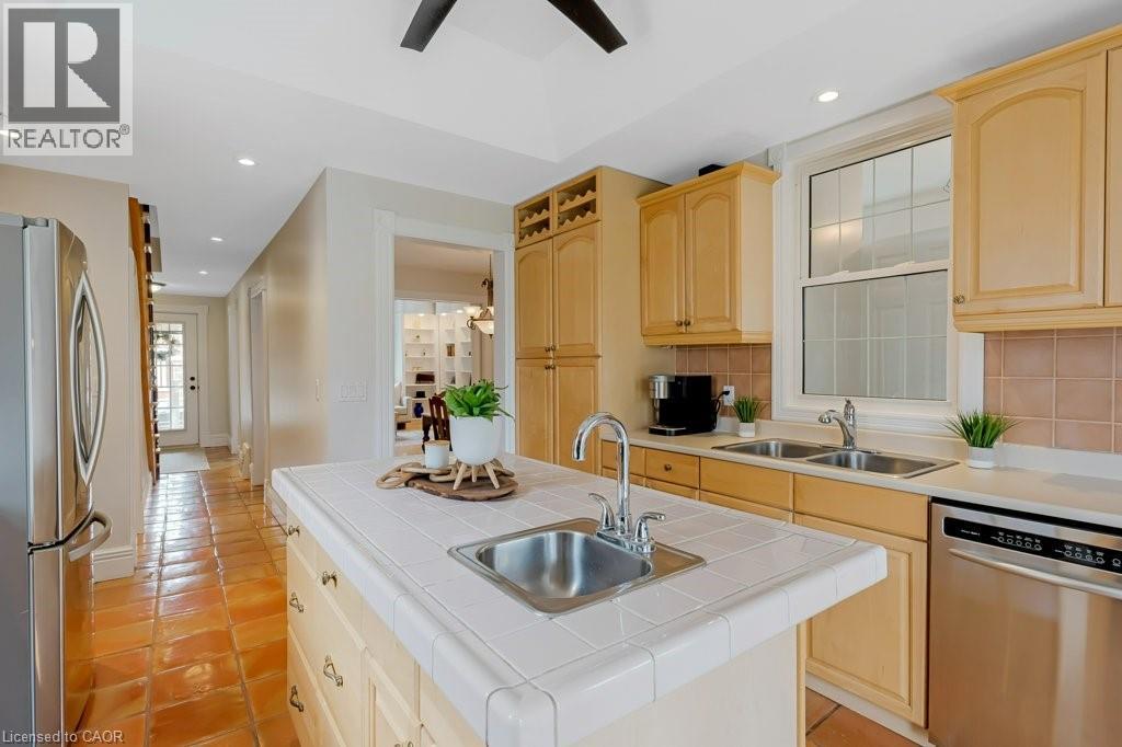 423 WILLIAM Street, Cambridge, Ontario, N3H3W6 — Photo 4