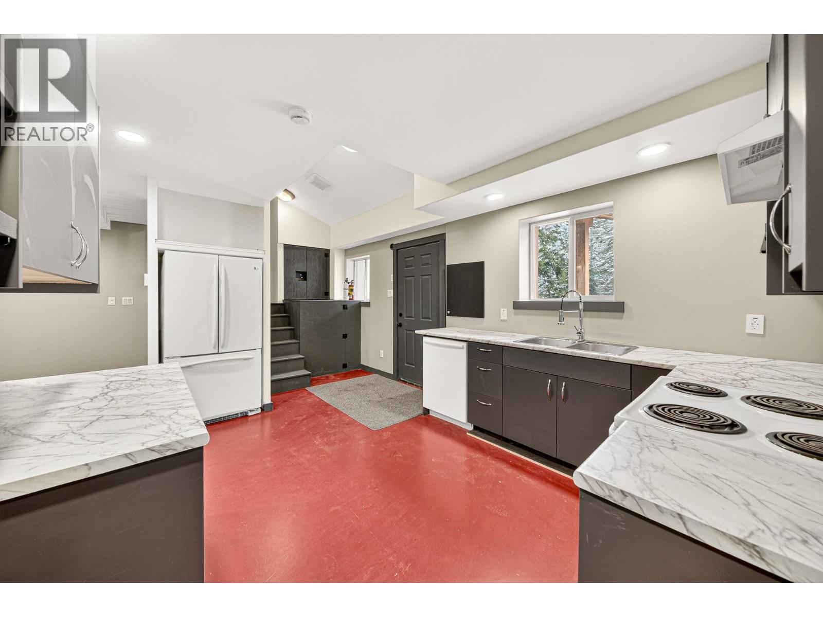 9948 STEPHENSON ROAD - 67