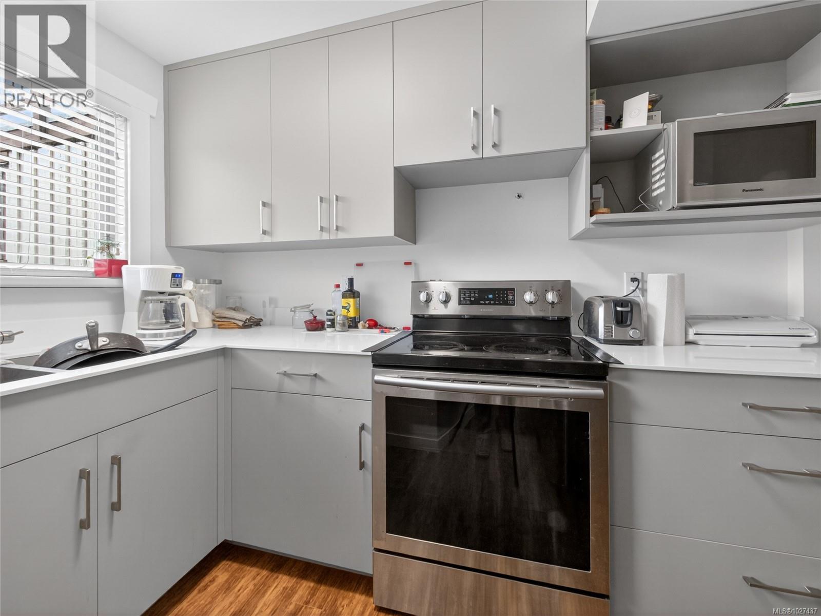  1685 Piercy Avenue, Courtenay