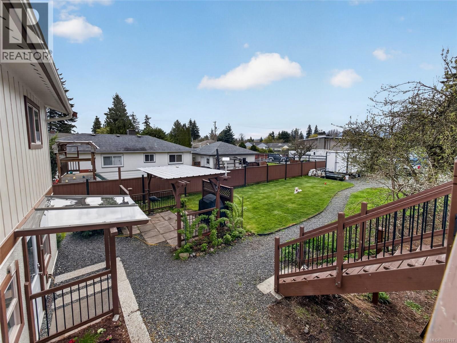  1685 Piercy Avenue, Courtenay