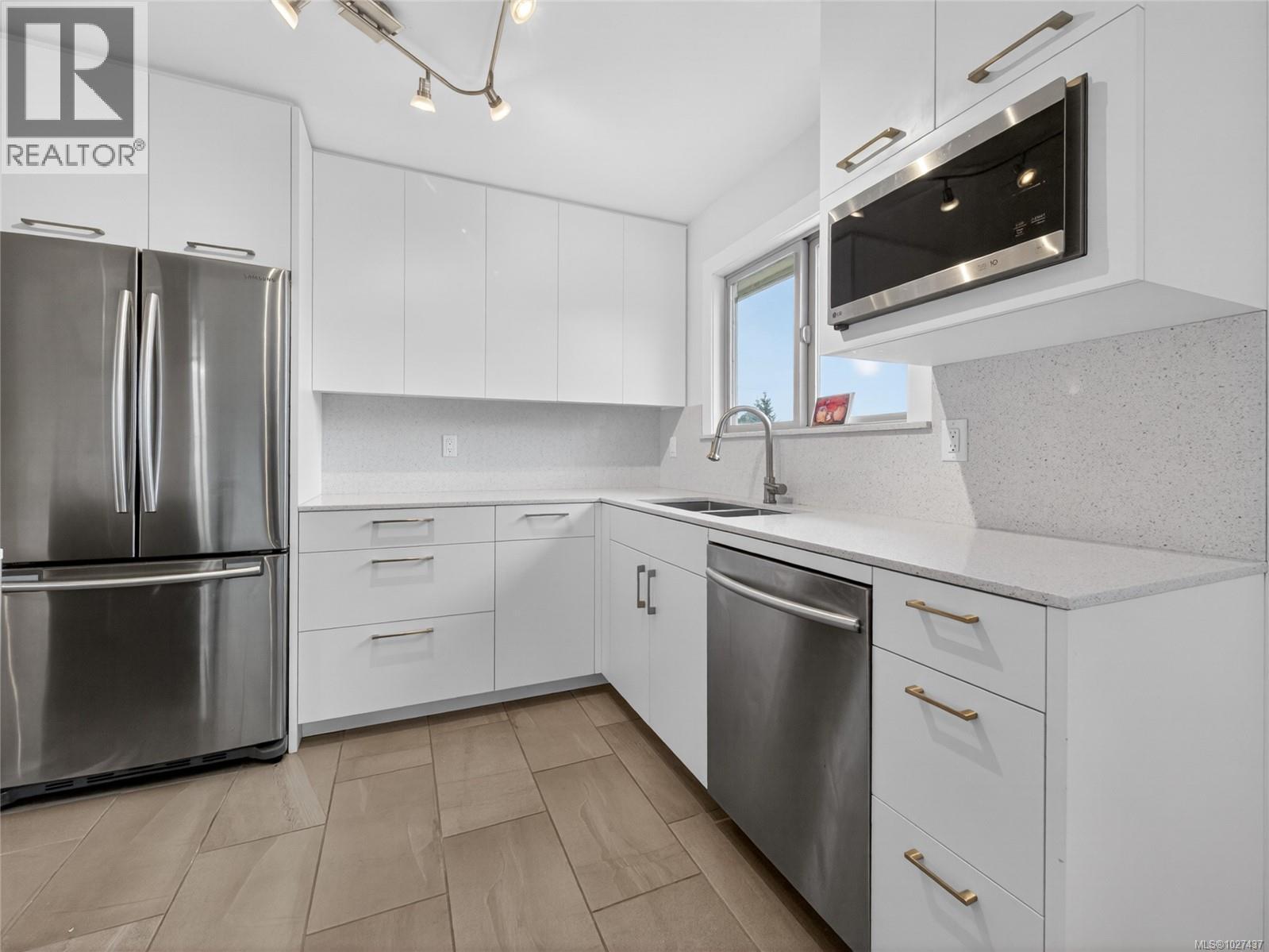  1685 Piercy Avenue, Courtenay