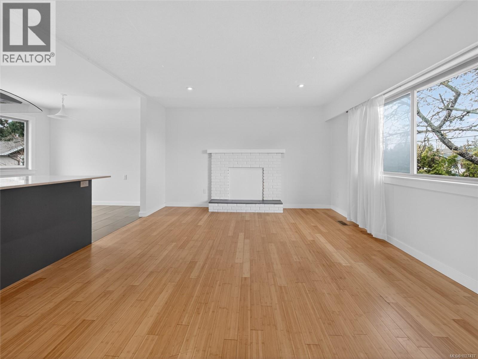  1685 Piercy Avenue, Courtenay