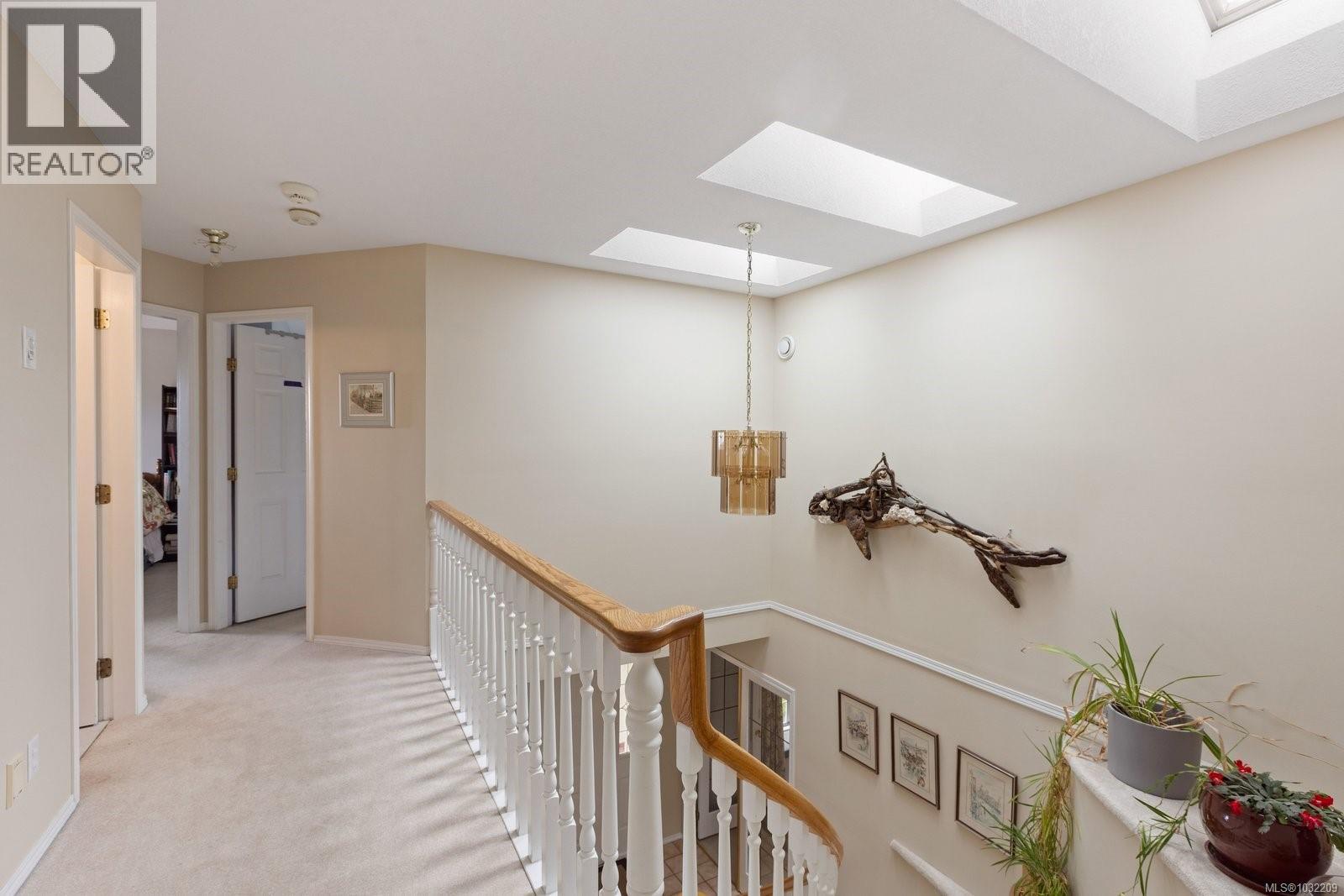 2446 TWIN VIEW DR - 27