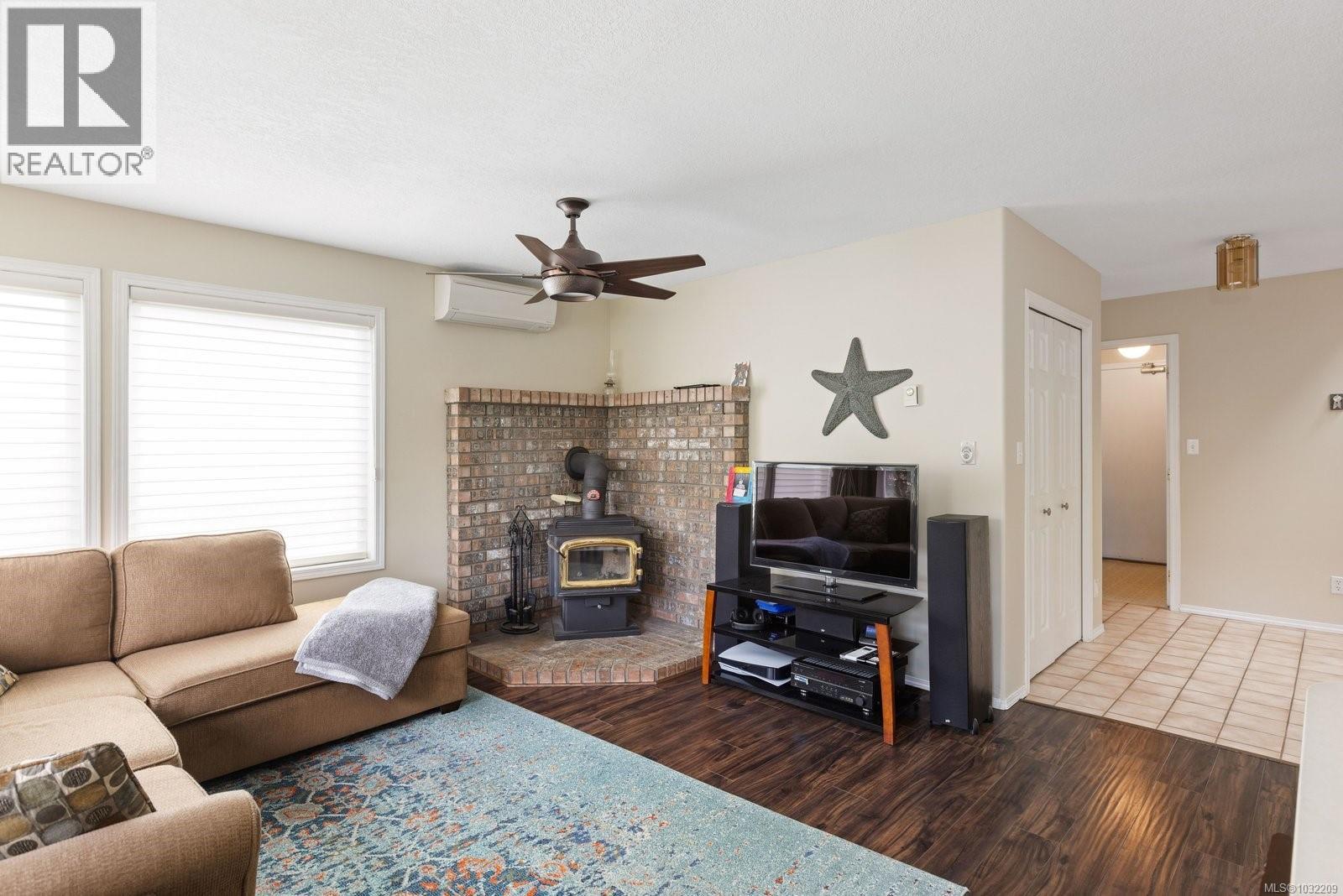 2446 TWIN VIEW DR - 7