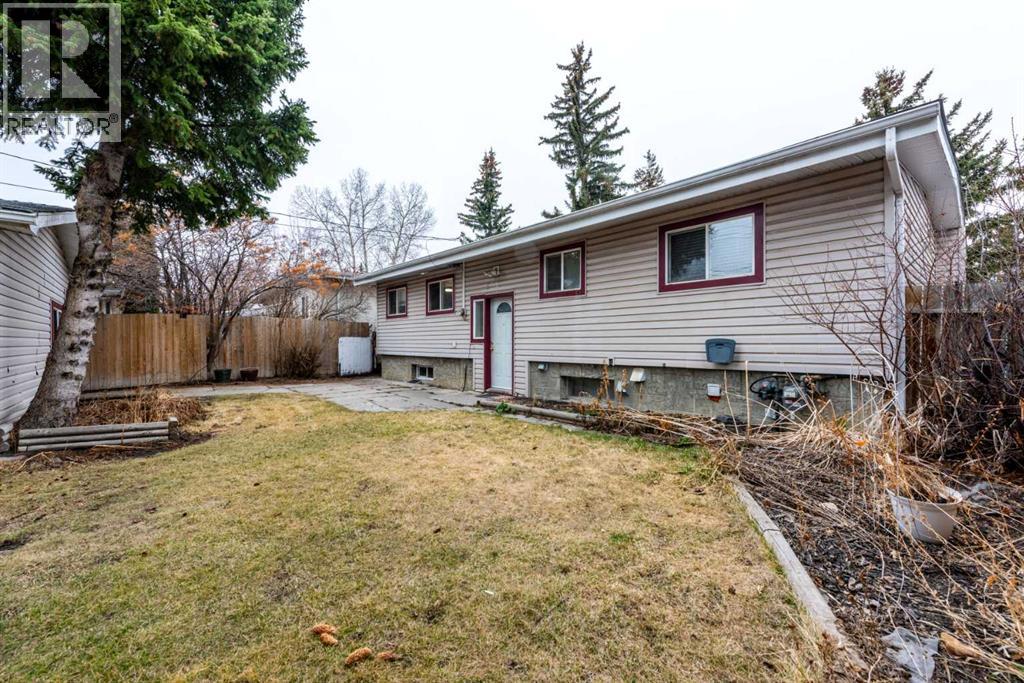 4628 VERONA DRIVE NW - 28