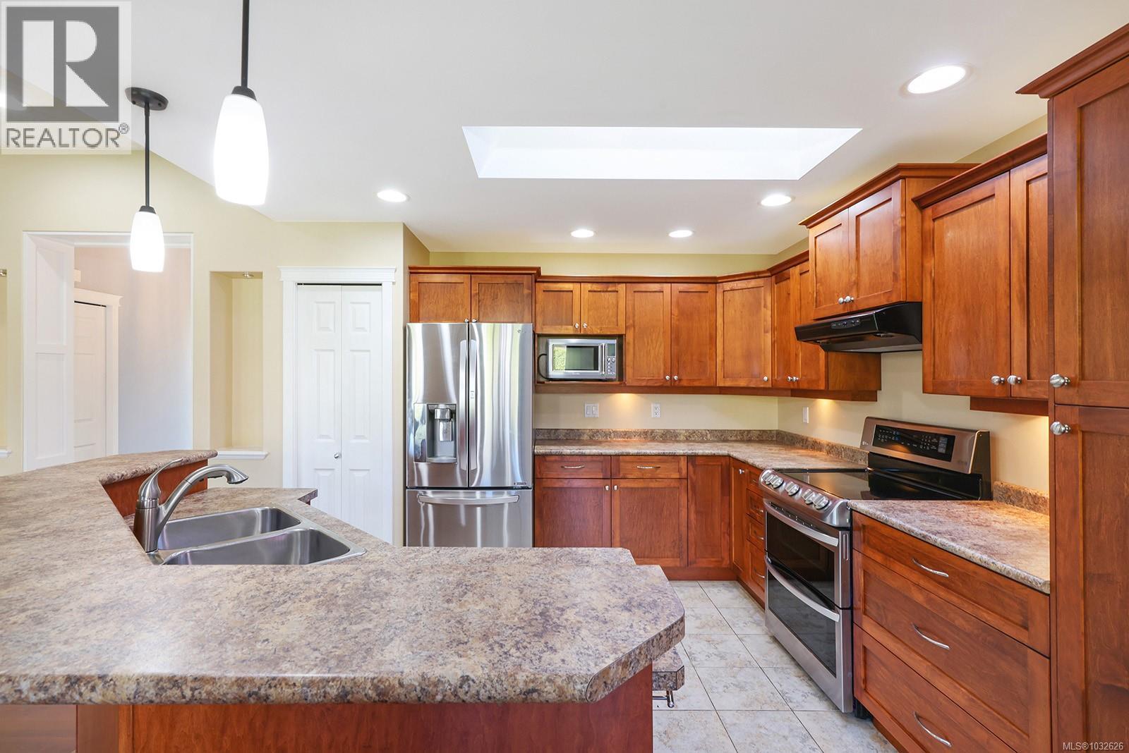 2400 Idiens Way, Courtenay