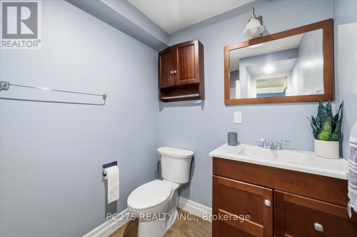 105 GIBSON CRESCENT Property Photo