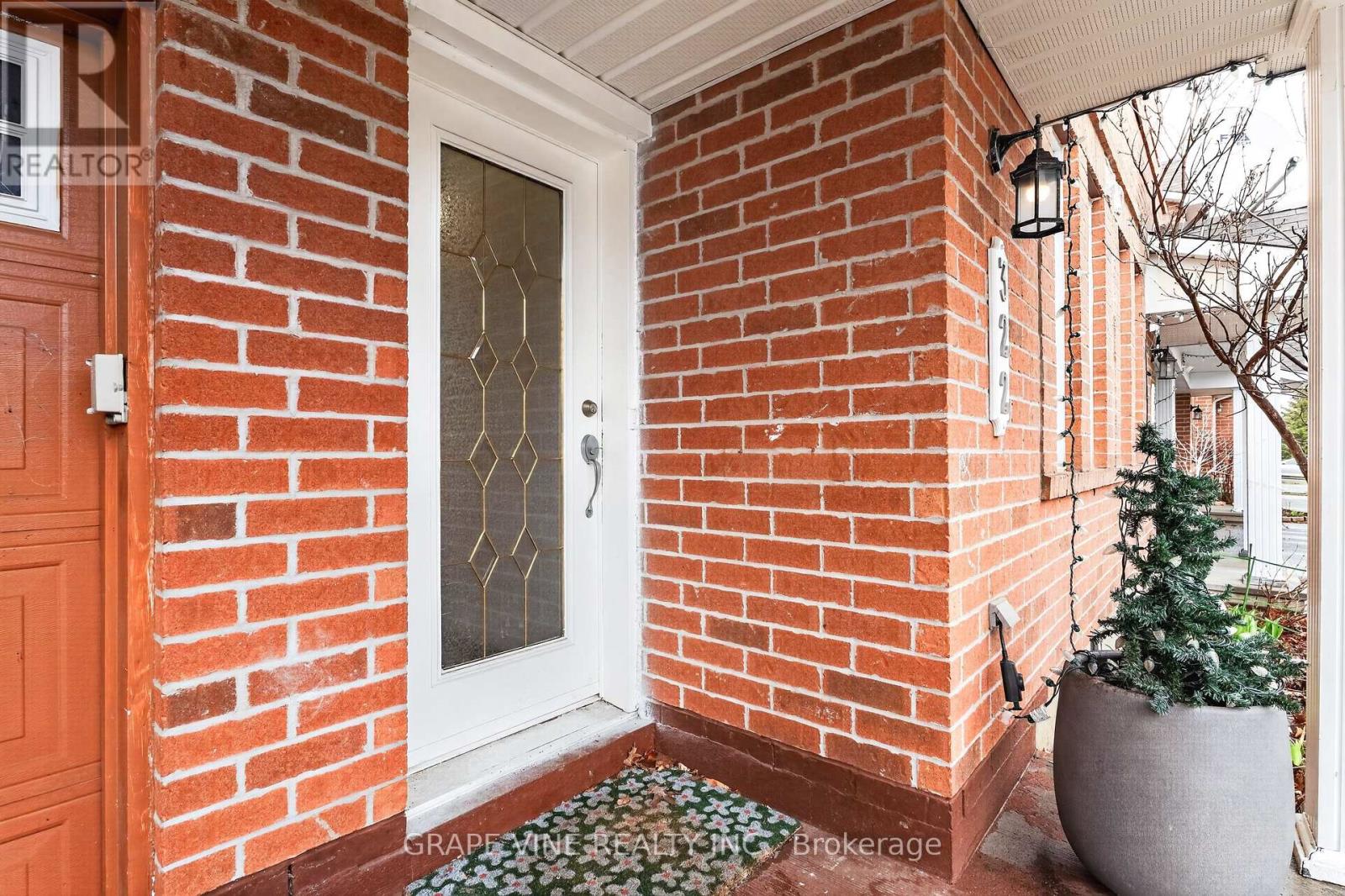 322 FOXRIDGE WAY — photo 3