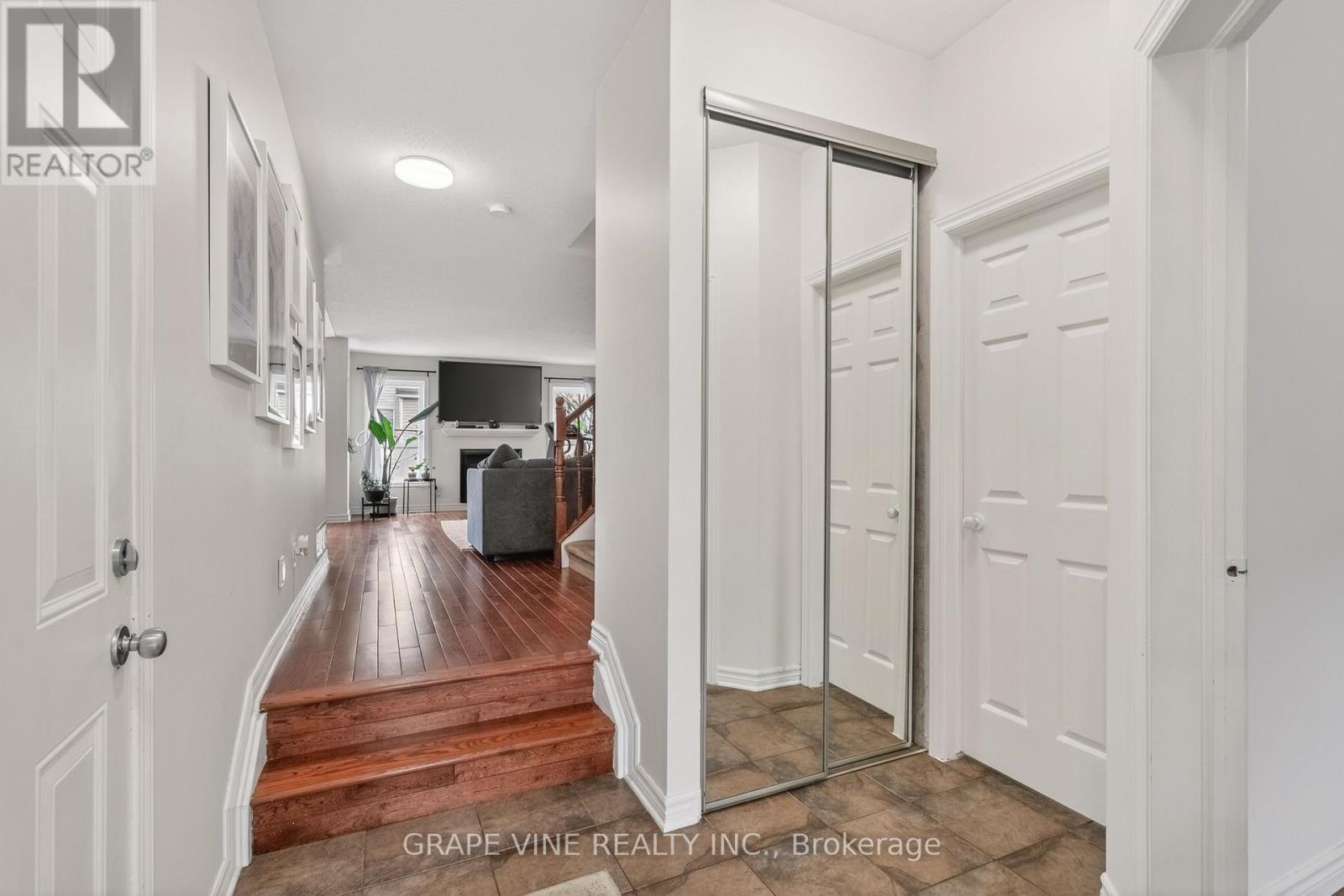 322 FOXRIDGE WAY — photo 8